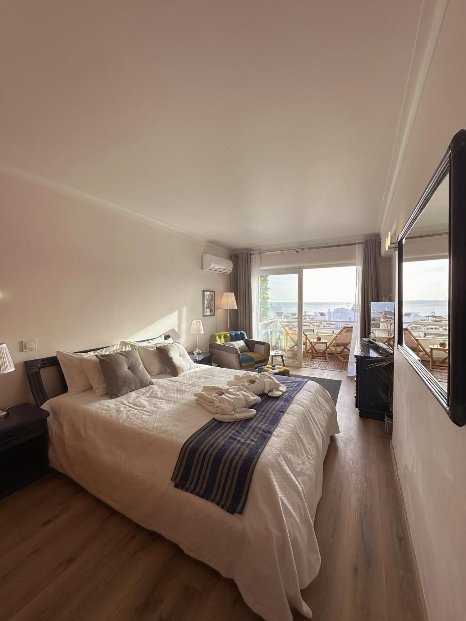 Deluxe Flat By Holidays