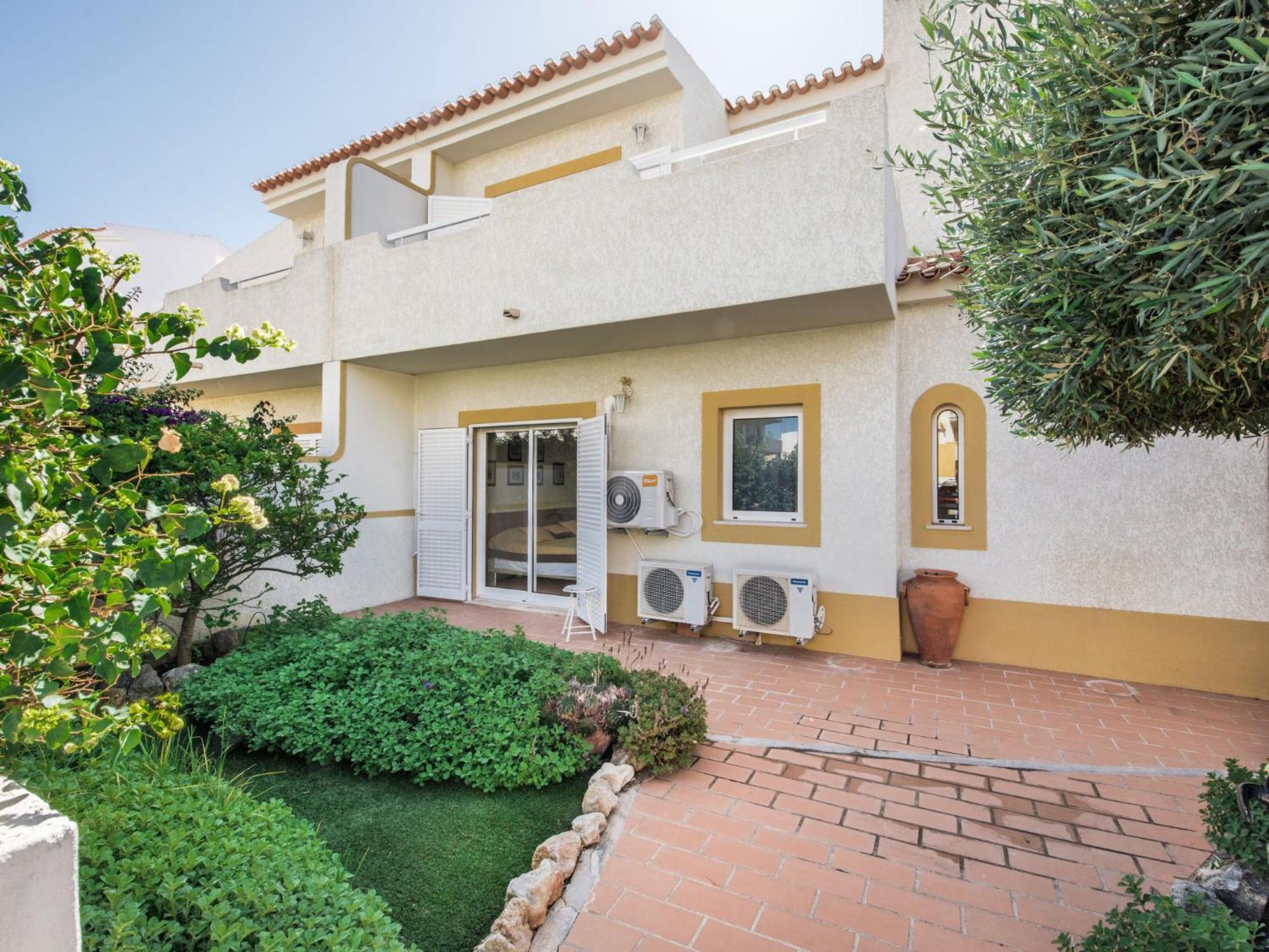 Camelias By Interhome *