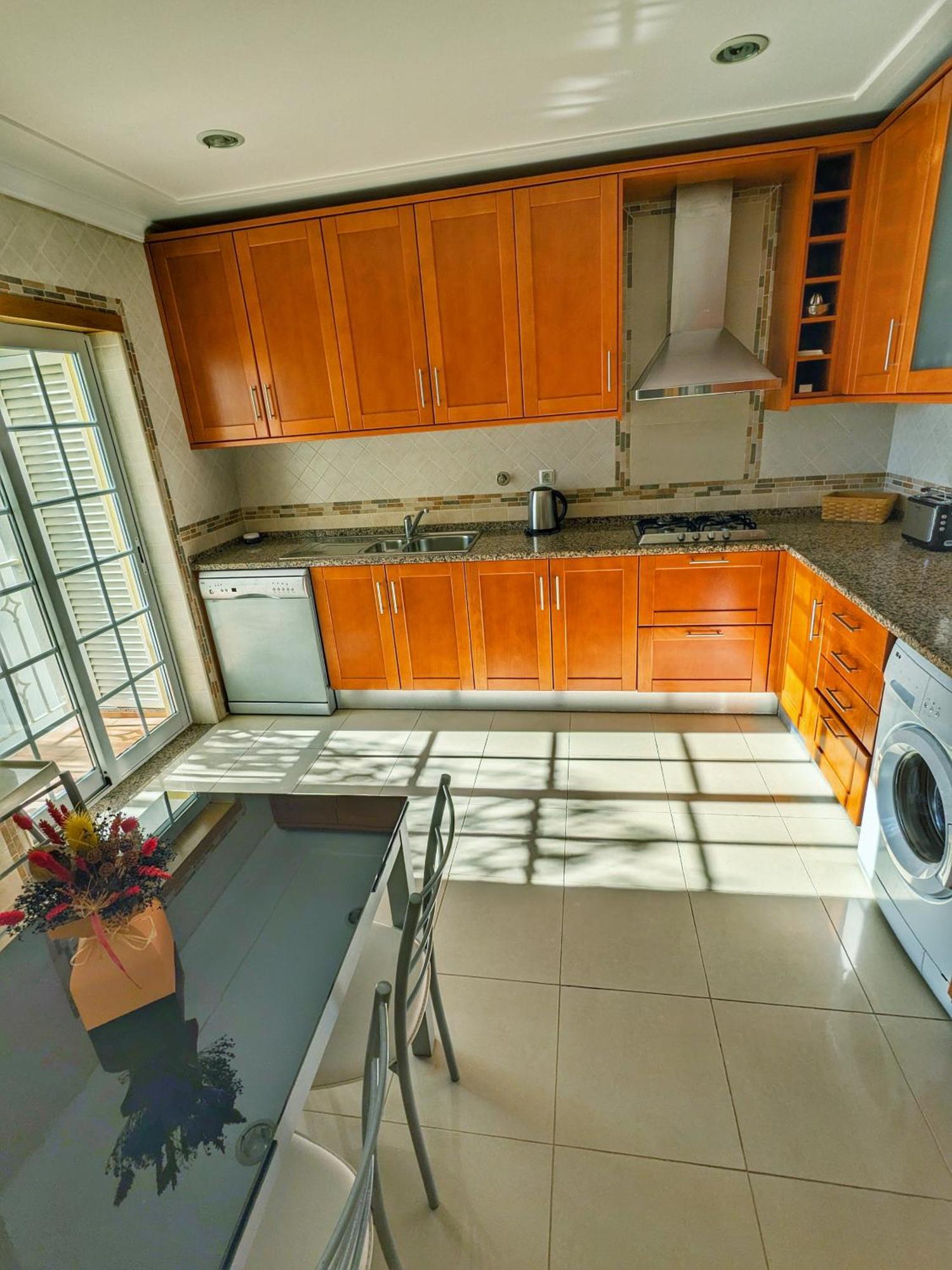 Farm Village- Townhouse 2 Mins From Old Town *