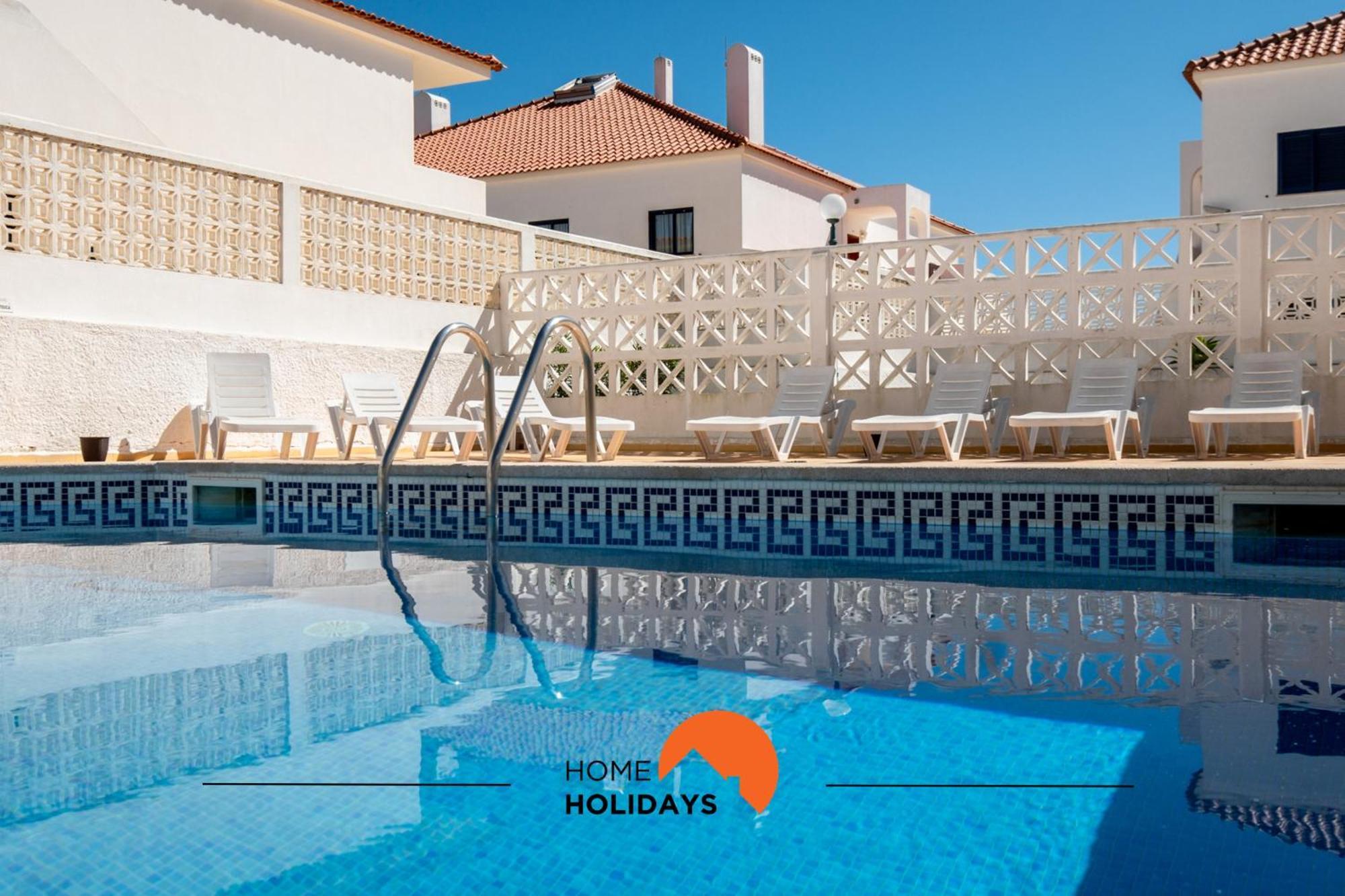 #035 T2 Oura Village By Holidays *