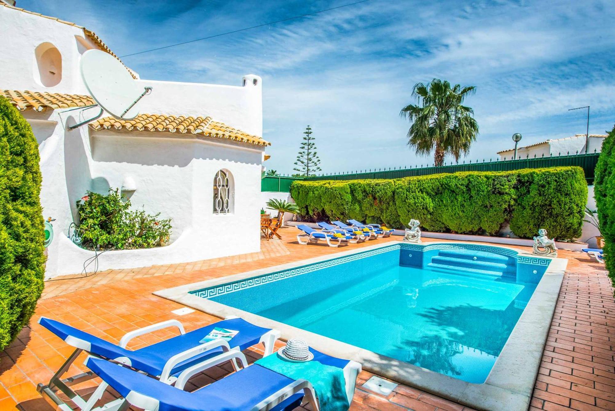 Amizade Villa