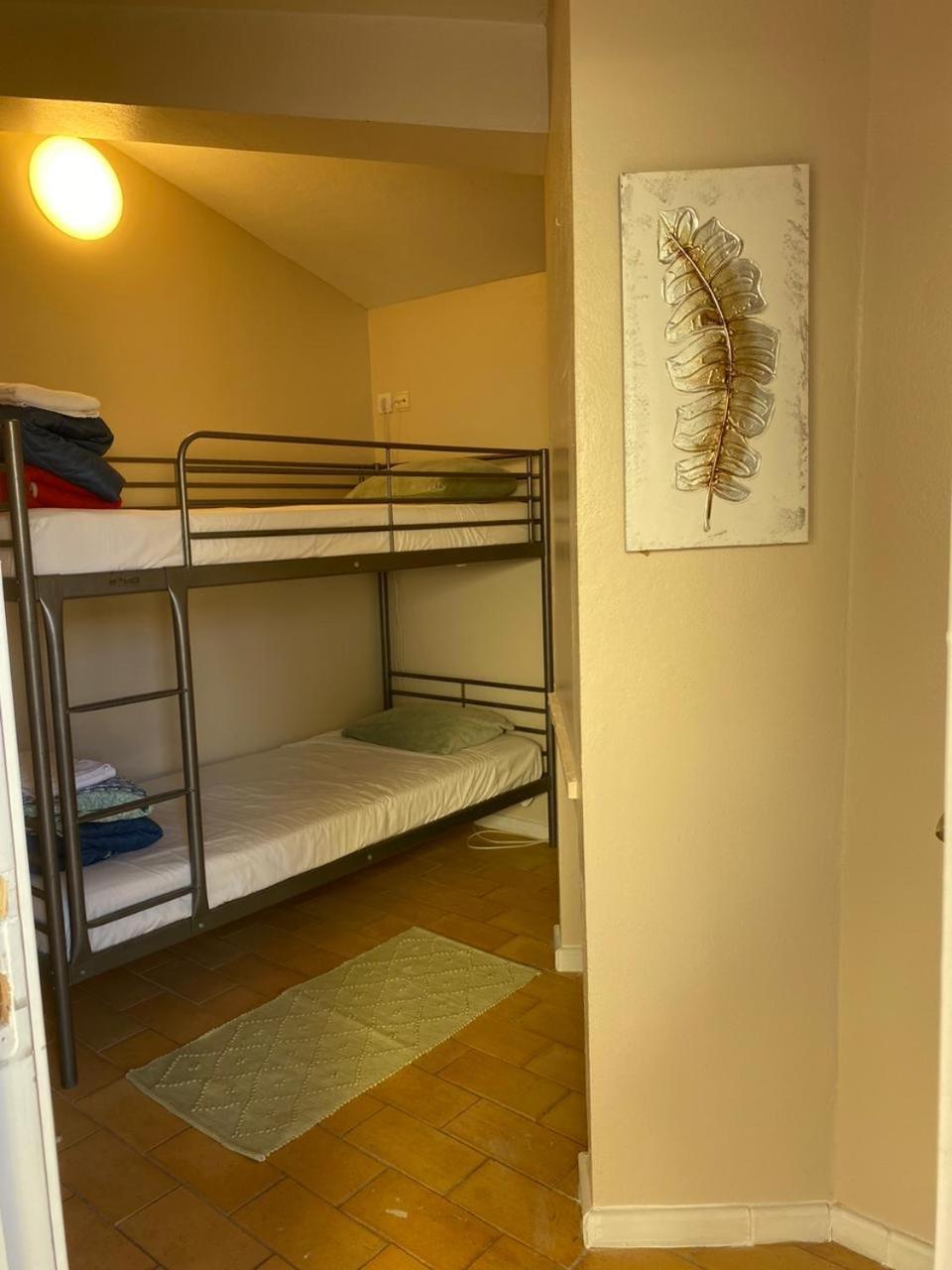& Beds Dp