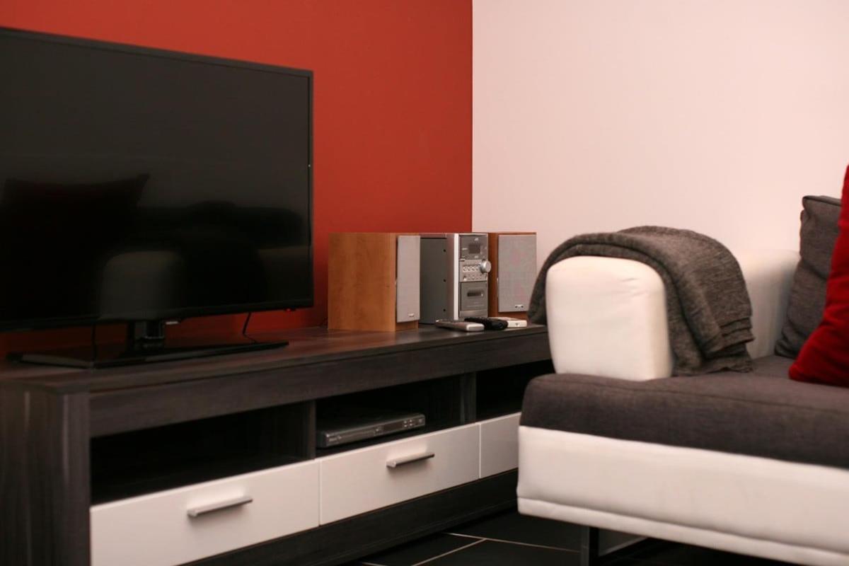 Geneve Old Town Apartment
