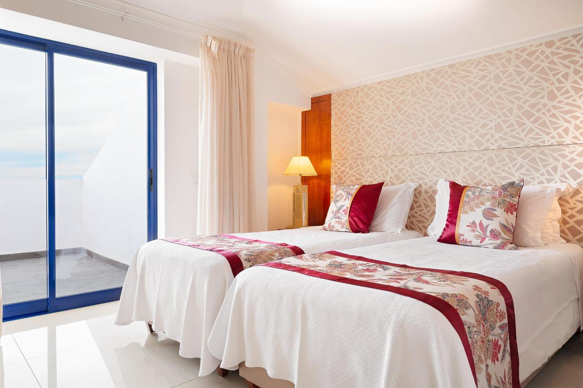 Grand Muthu Oura View Beach Club 5* Albufeira
