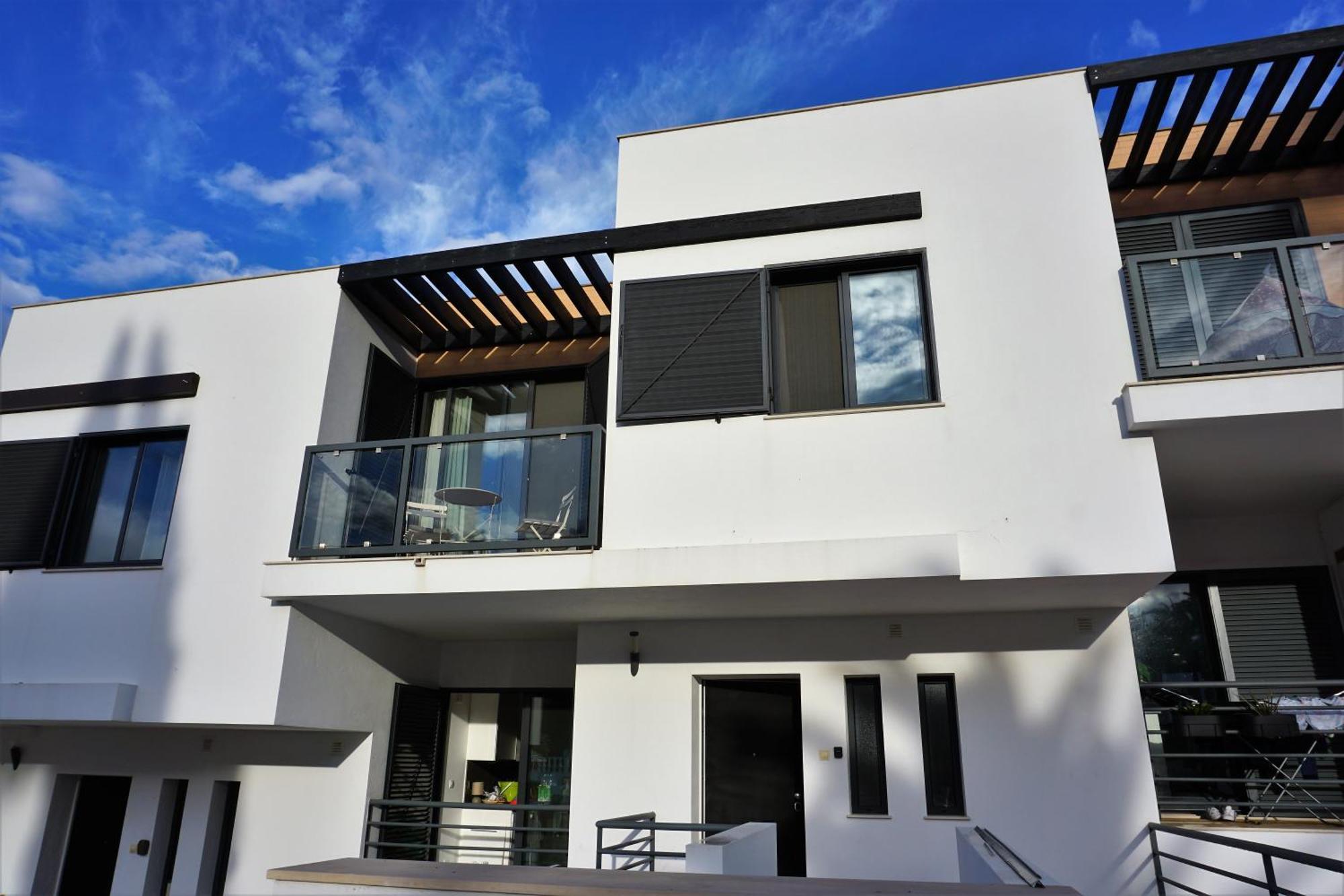 Villa Ocean View Residences 3 Bedroom Villa's Sea View