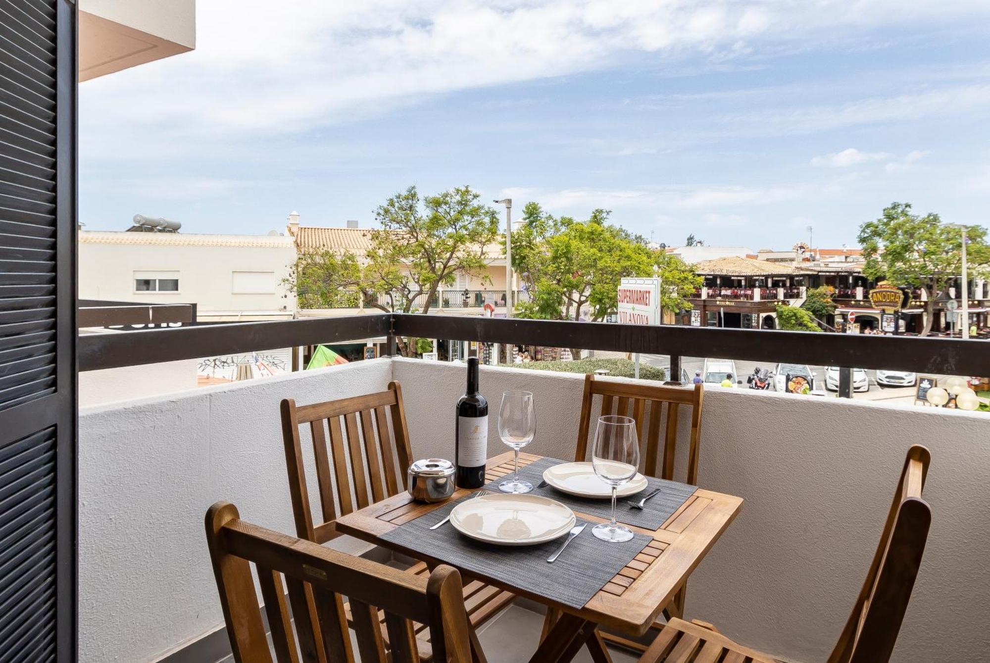 Excellent Oura Appartement