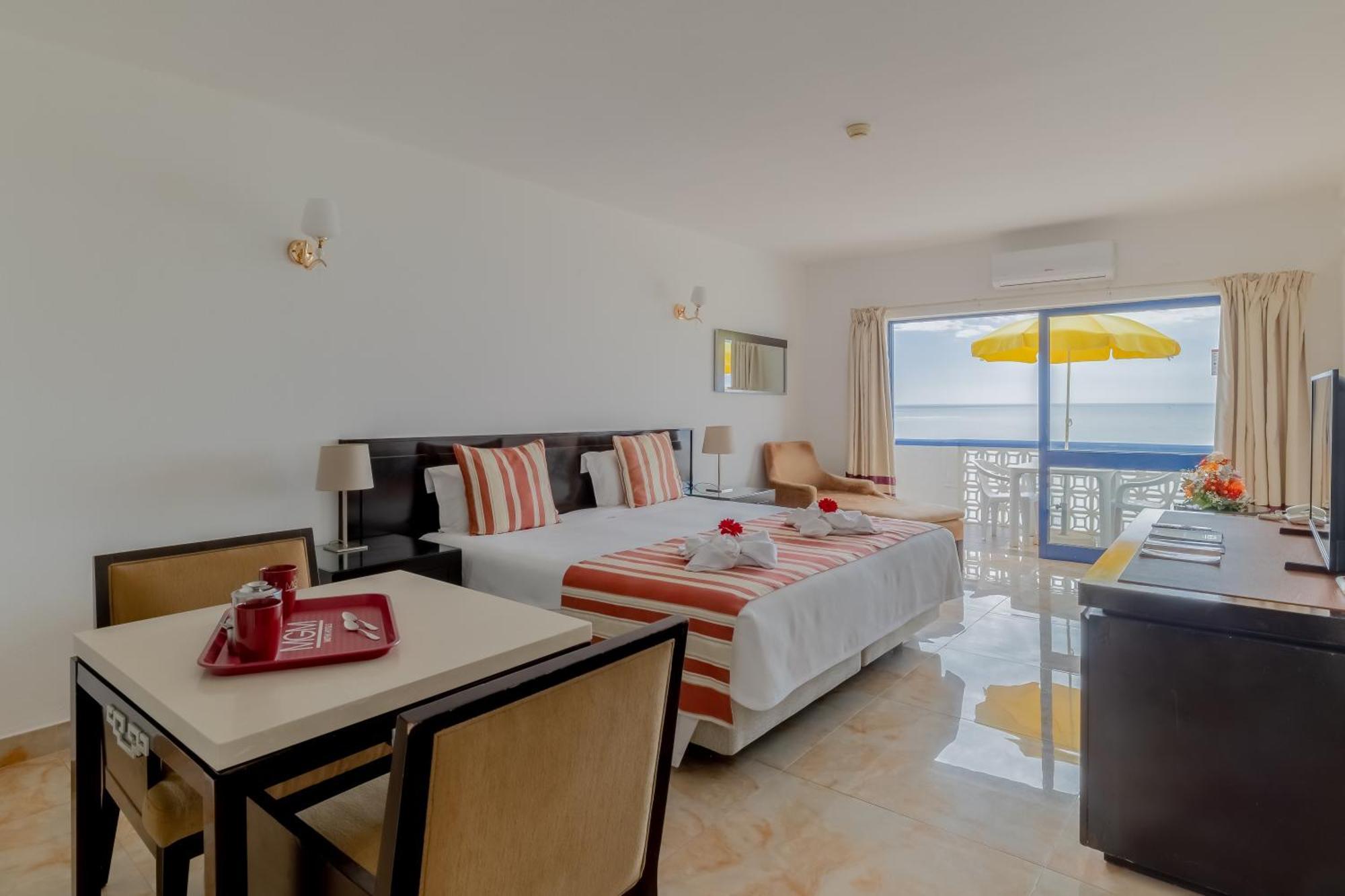 Aparthotel Grand Muthu Oura View Beach Club