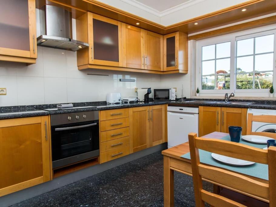 Balaia Mar House - Sea View & Playground & Garage & Bbq & Casa de Férias *