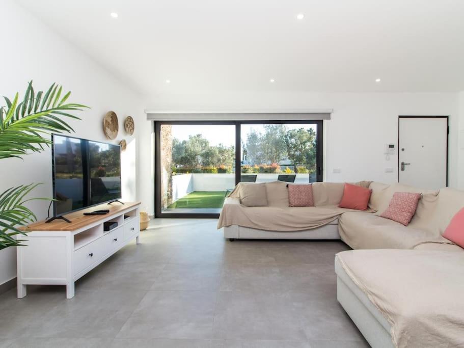 Bonjour House - Sea View & Pool And Garden & Bbq Albufeira