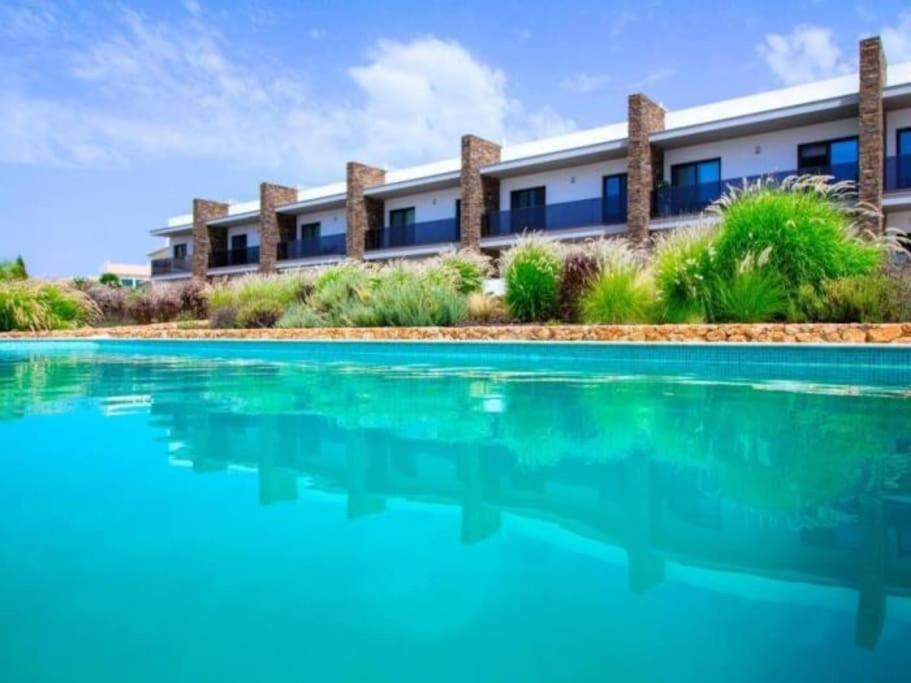 Bonjour House - Sea View & Pool And Garden & Bbq Villa