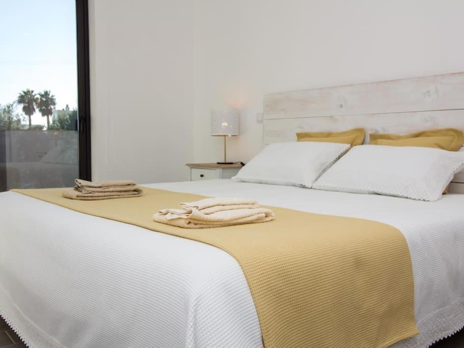 Bonjour House - Sea View & Pool And Garden & Bbq Villa