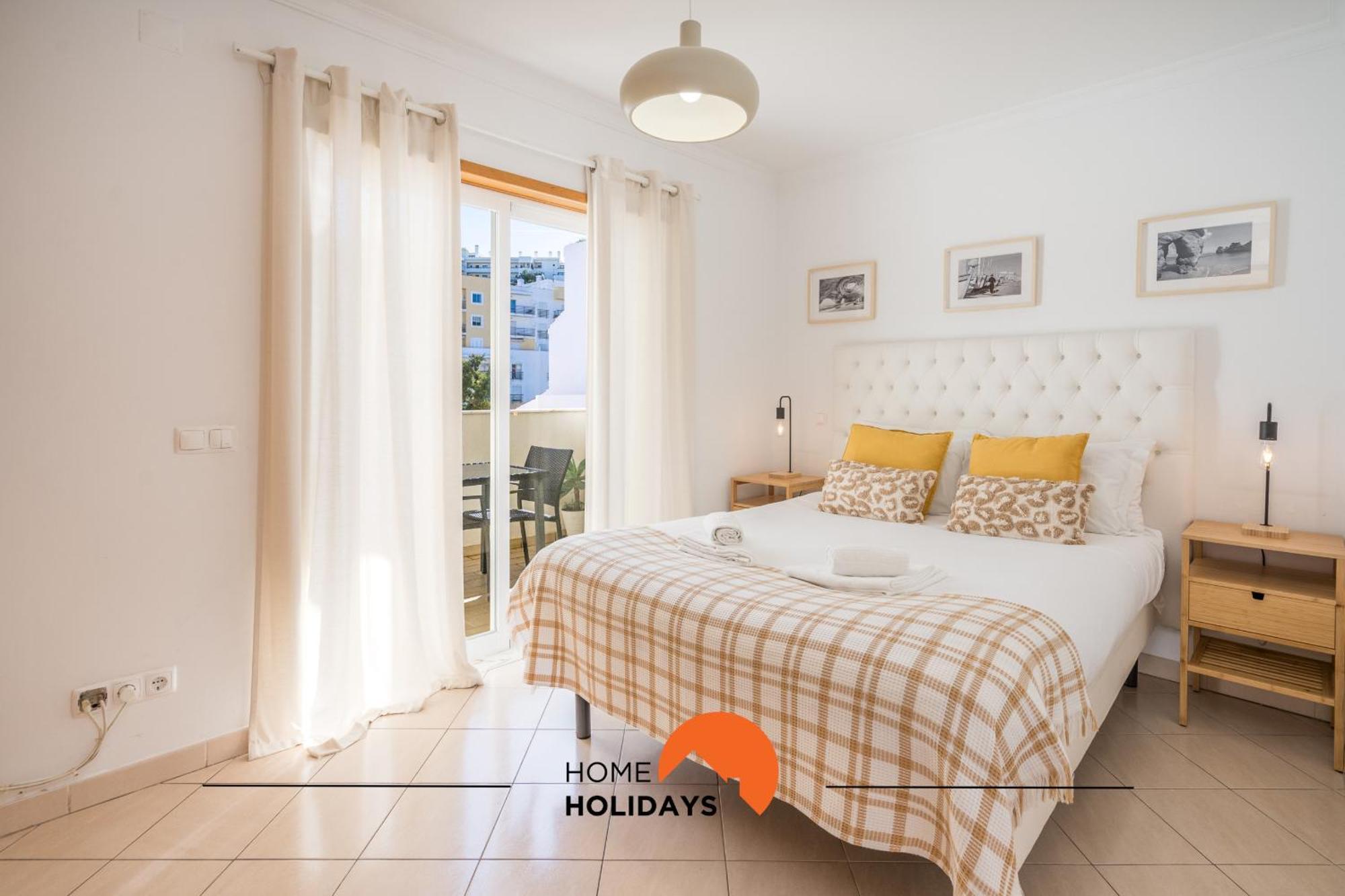#001 Verissimo Flat By Holidays * Albufeira