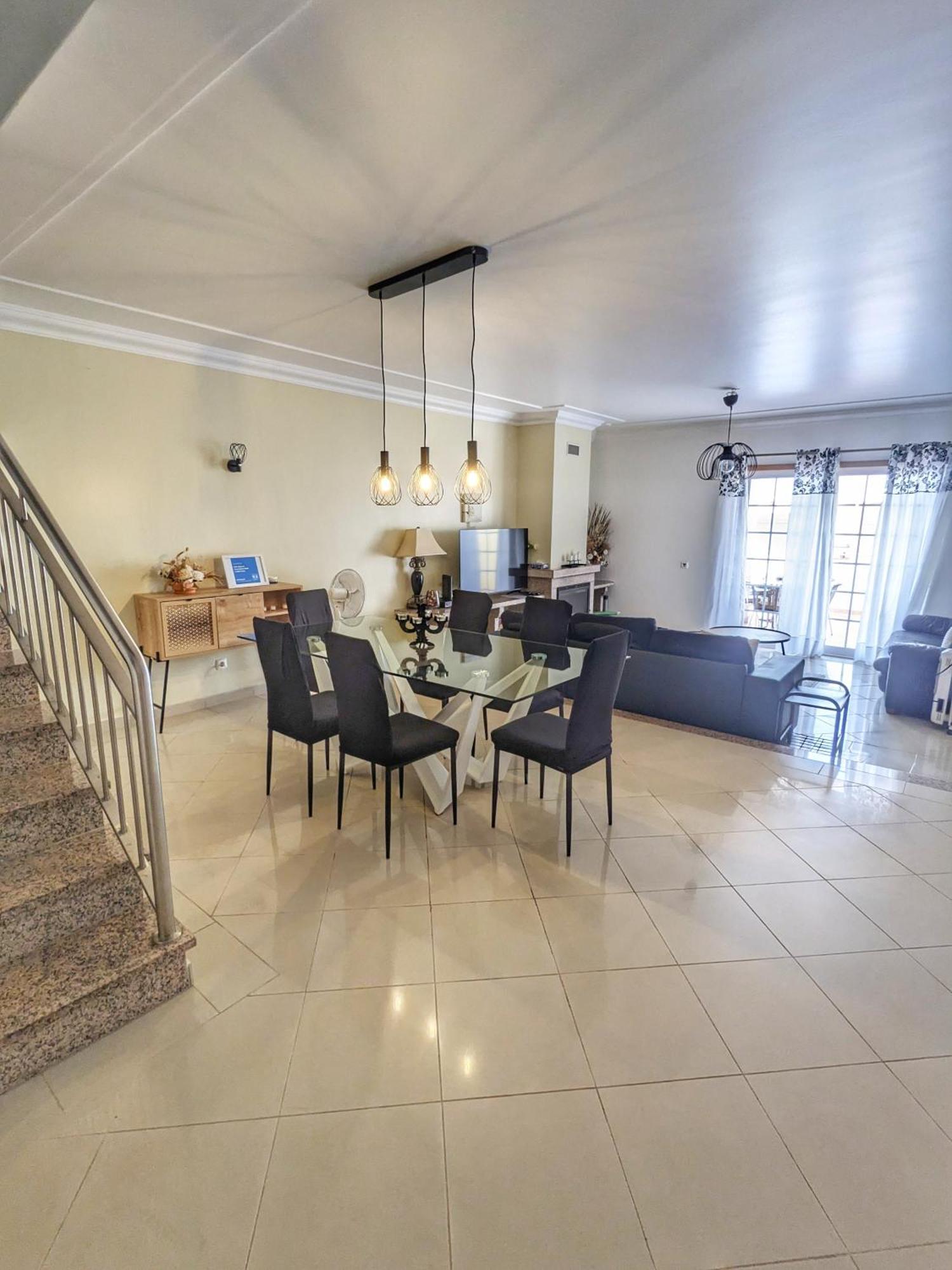 Farm Village- Townhouse 2 Mins From Old Town Albufeira