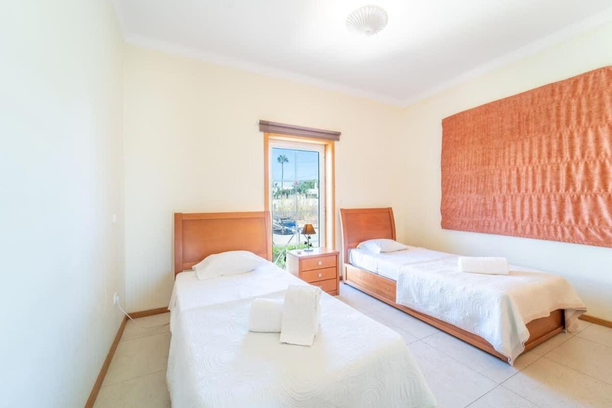 Gale Grande - Bright Airy With A Private Pool *