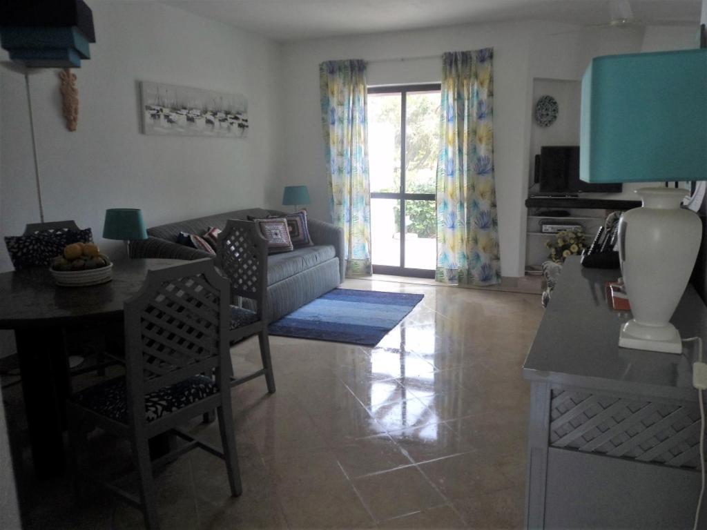 Casa de Férias Acolhedora 371, 3 Quartos, Balaia Golf Village