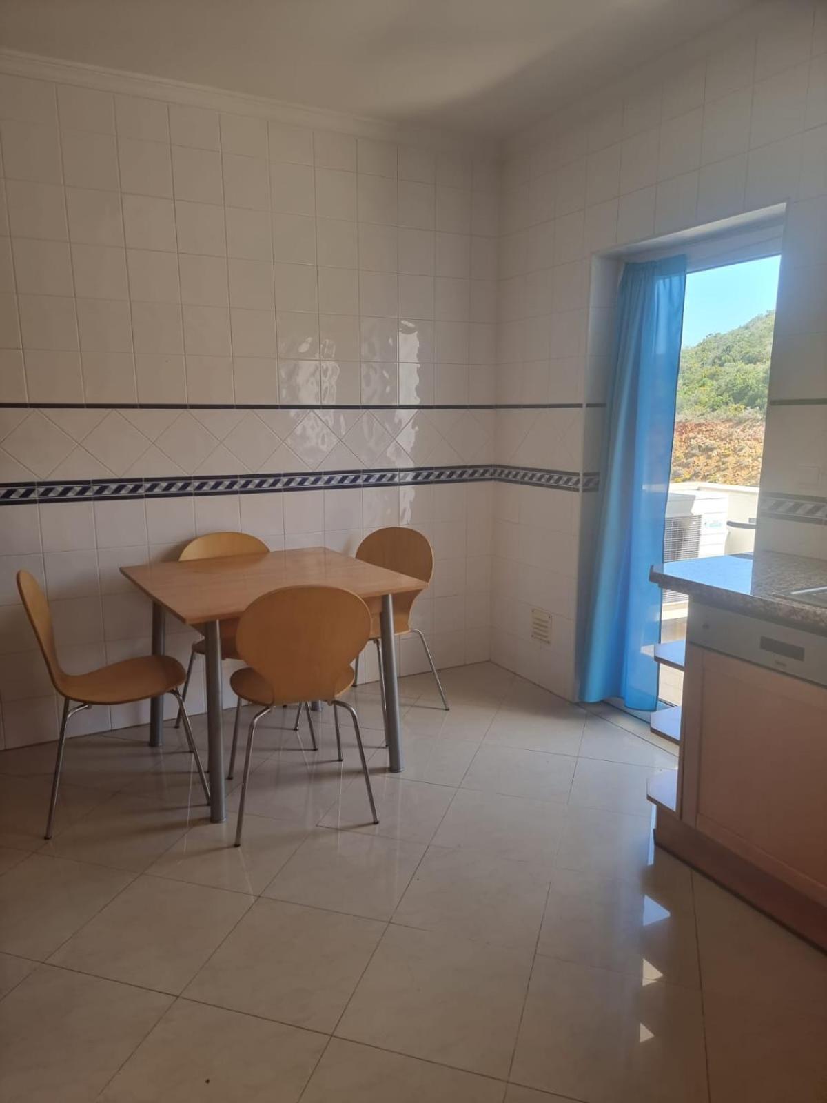 Apart. T2 Baixa Albufeira