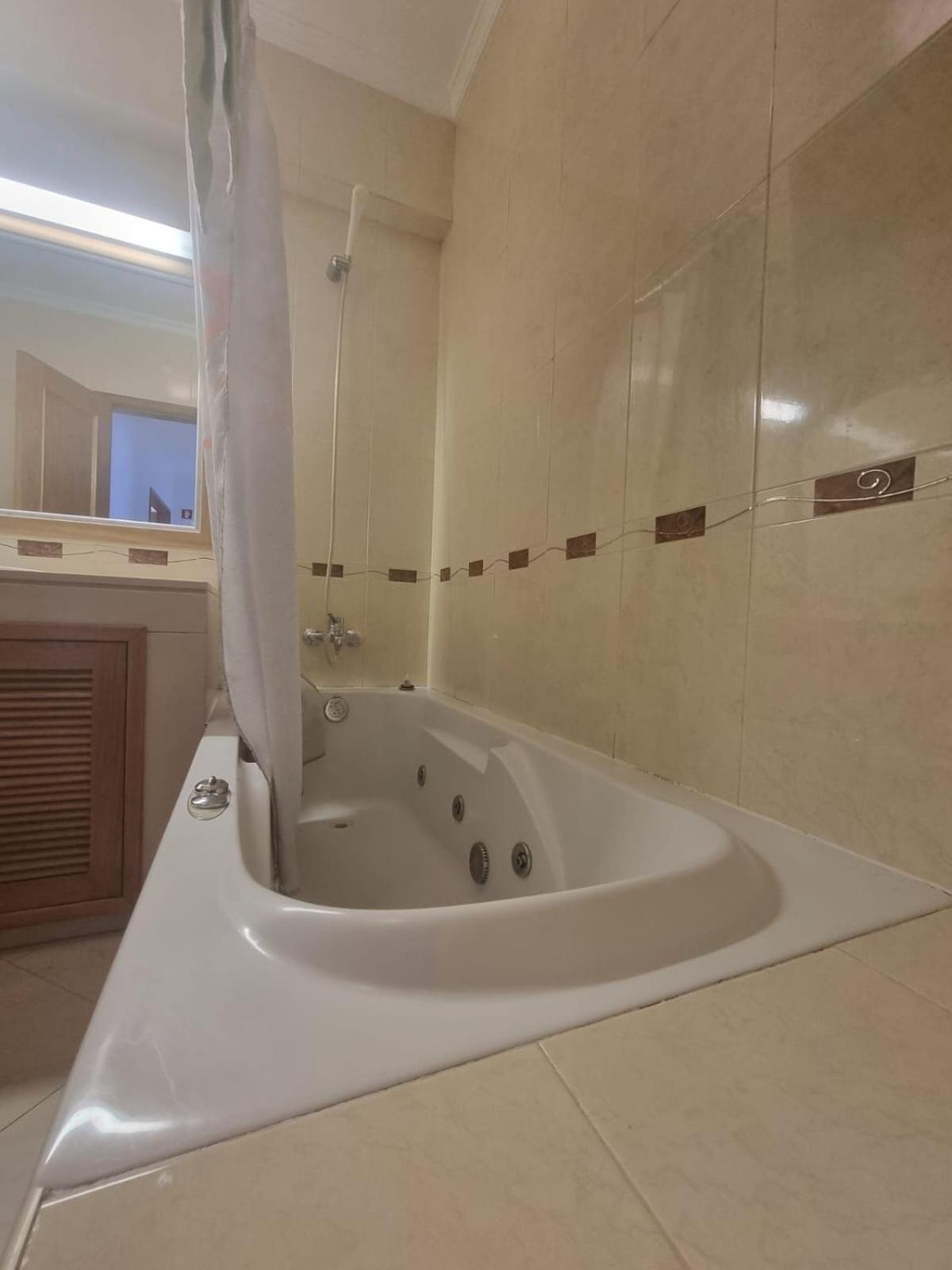 Apart. T2 Baixa Albufeira