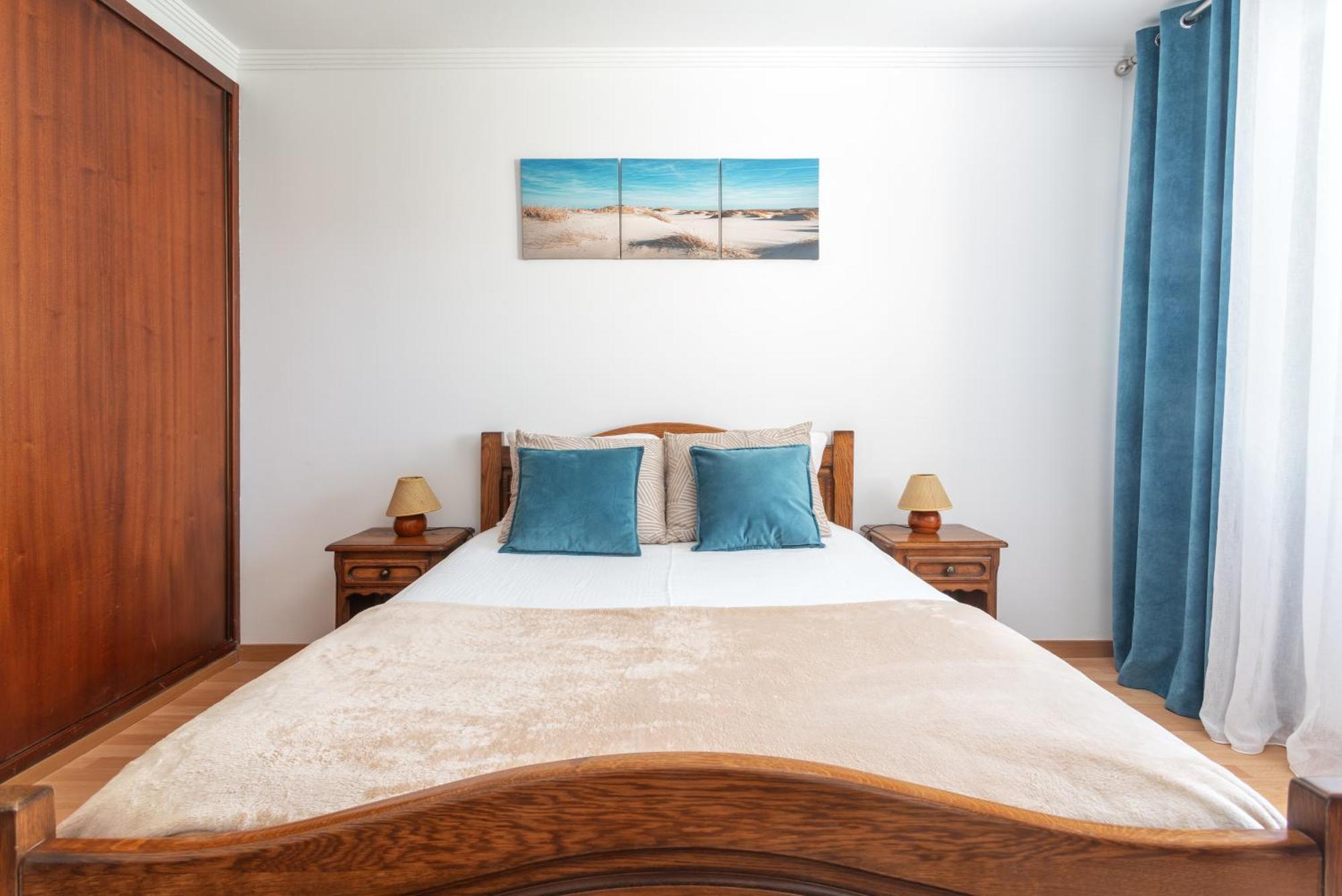 Apartment Homes Large Fully Equipped With 2 Bedrooms, Swimming Pool & Patio *