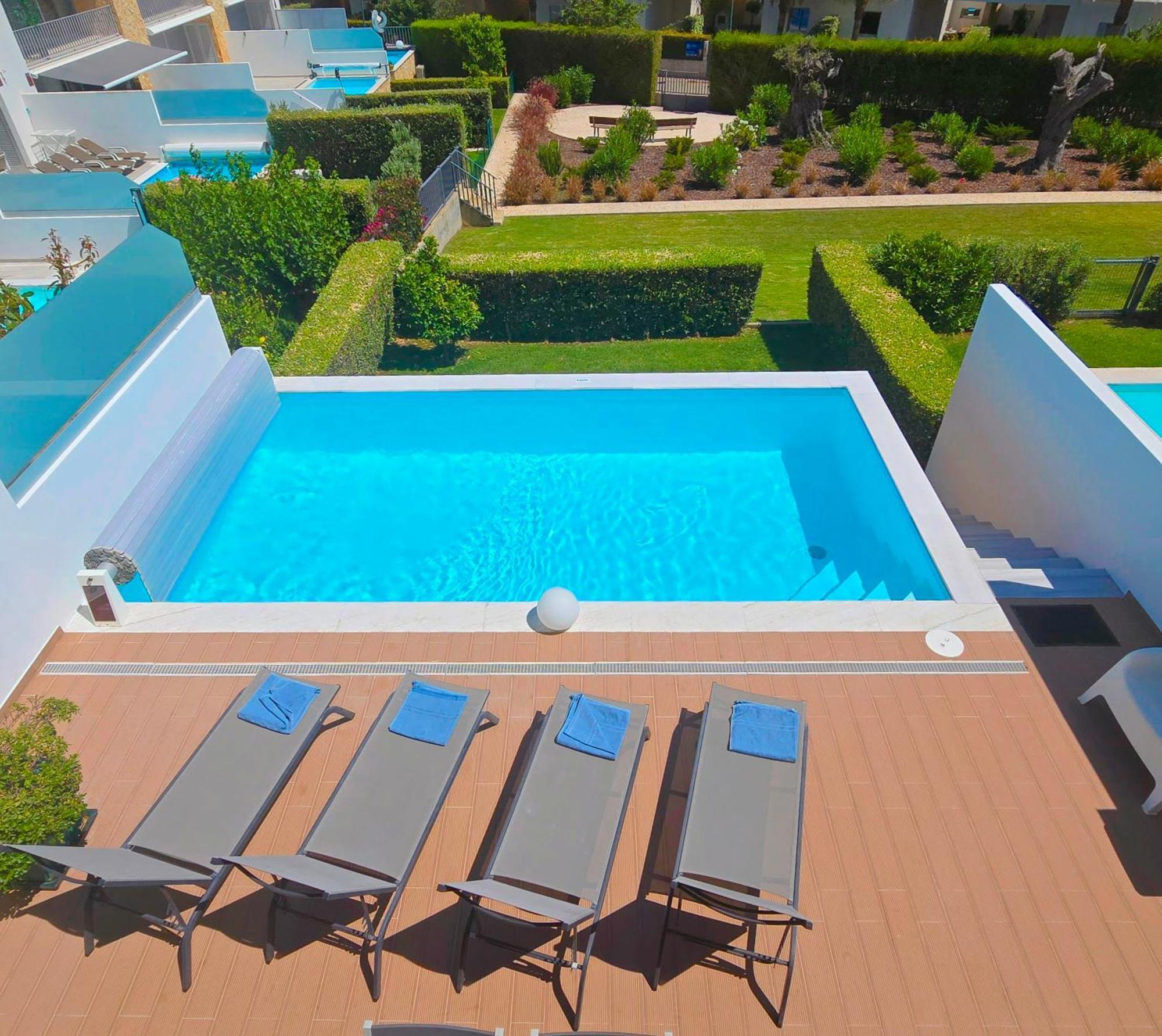 Luxury & Private Heatable Pool In Villa *