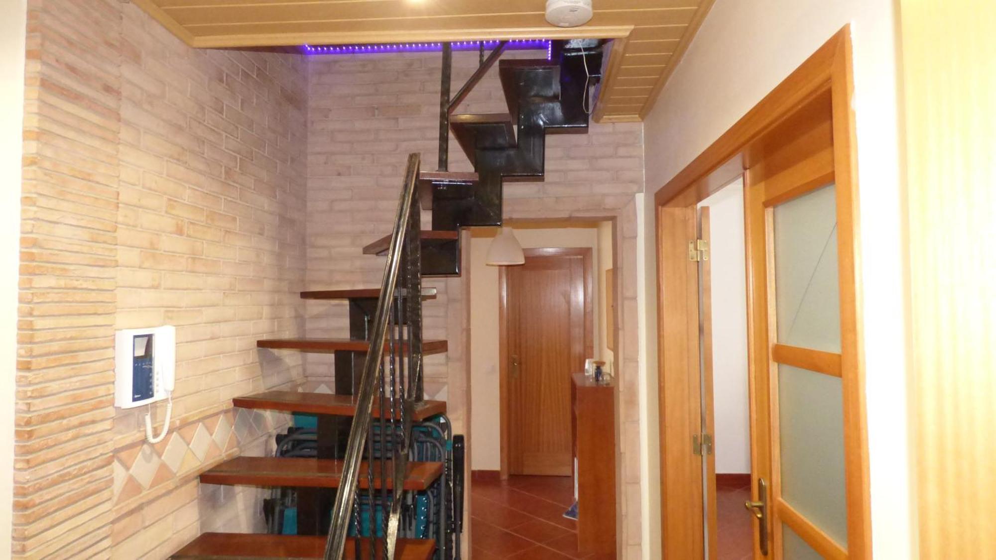Large Duplex Pool View Appartement