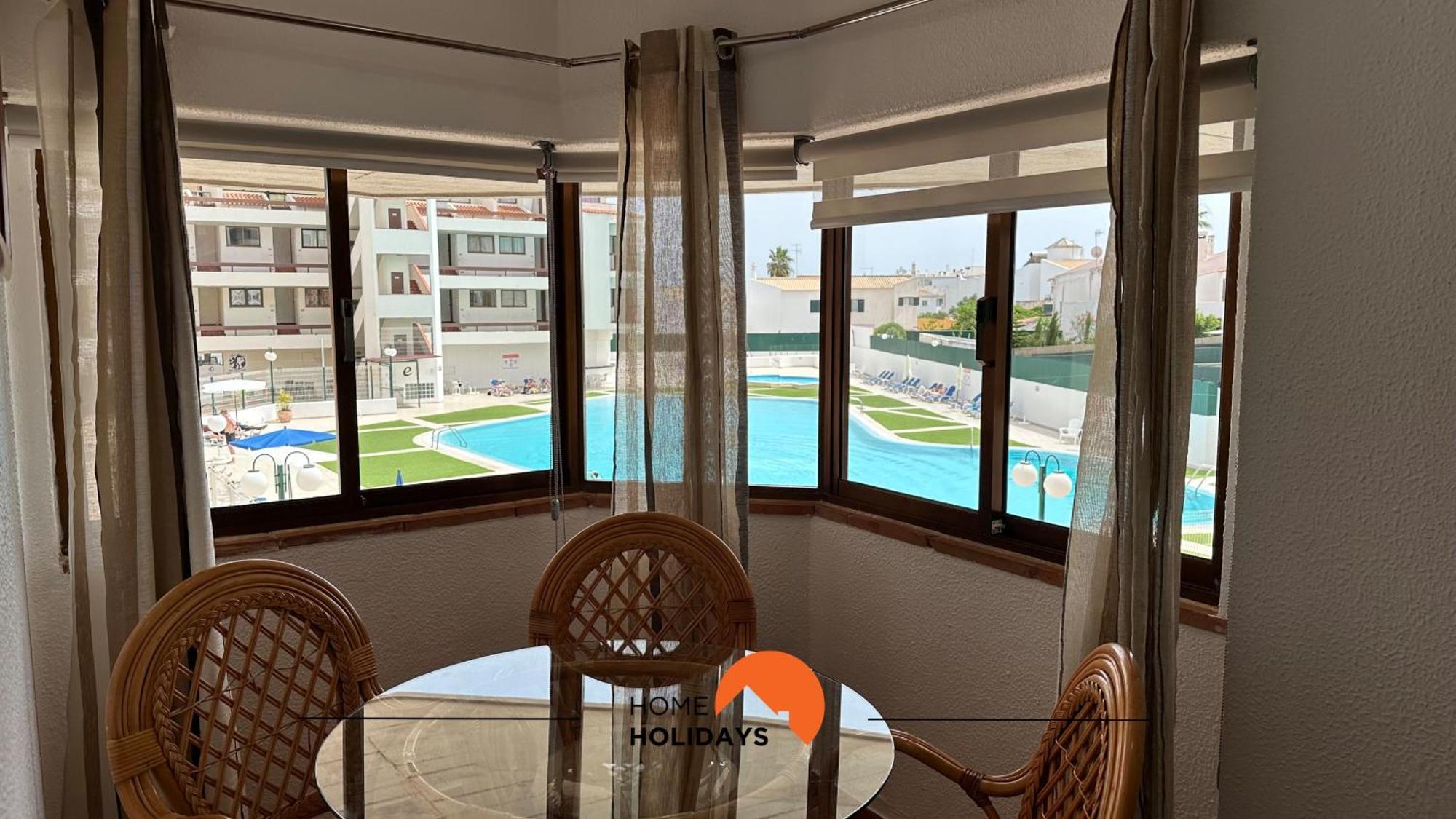 #212 Magna 106b By Holidays *
