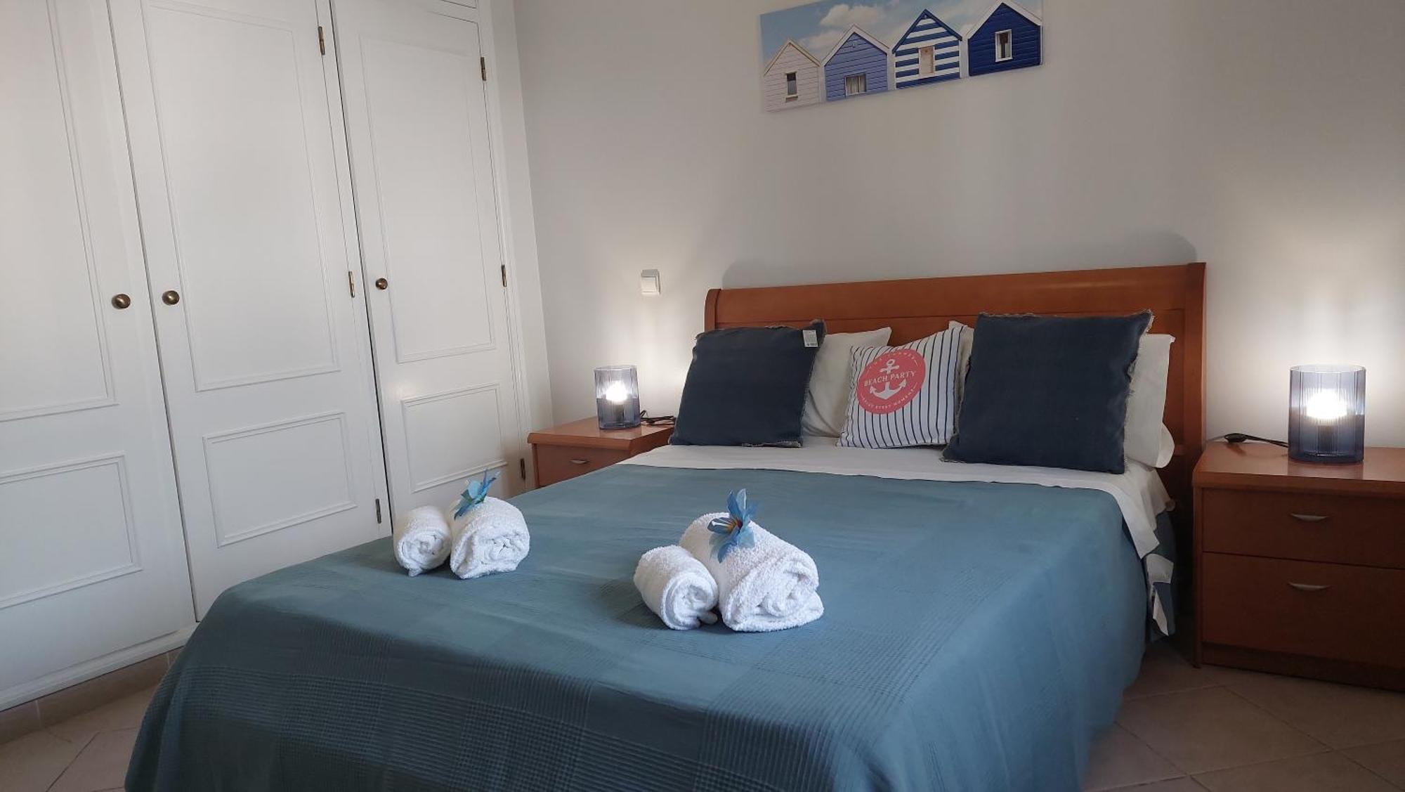 Oura Beachside Retreat: Pool, Wi-fi & Location