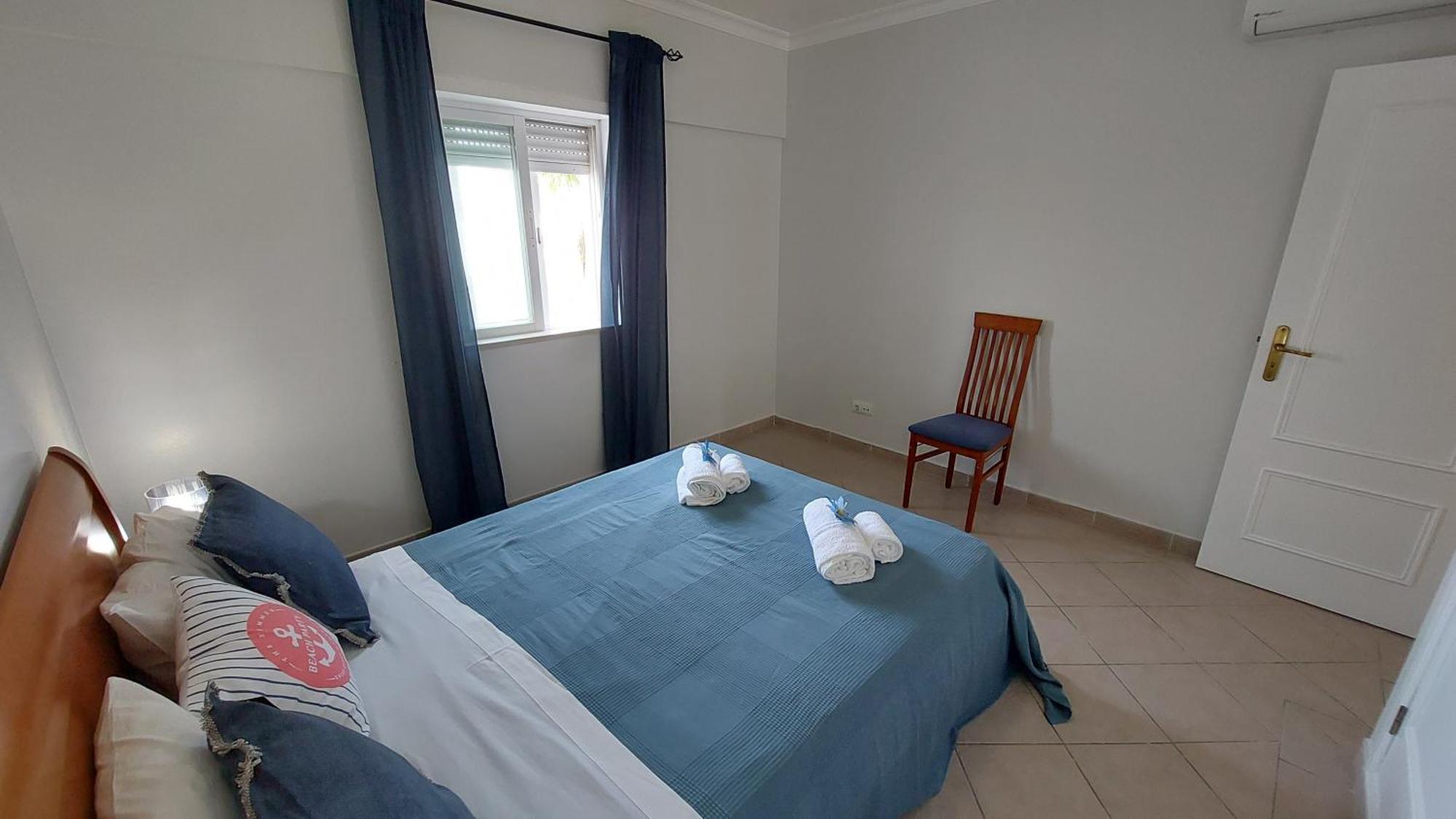Oura Beachside Retreat: Pool, Wi-fi & Location * Albufeira
