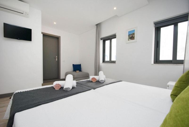 In Downtown - Serenity Guest house Albufeira