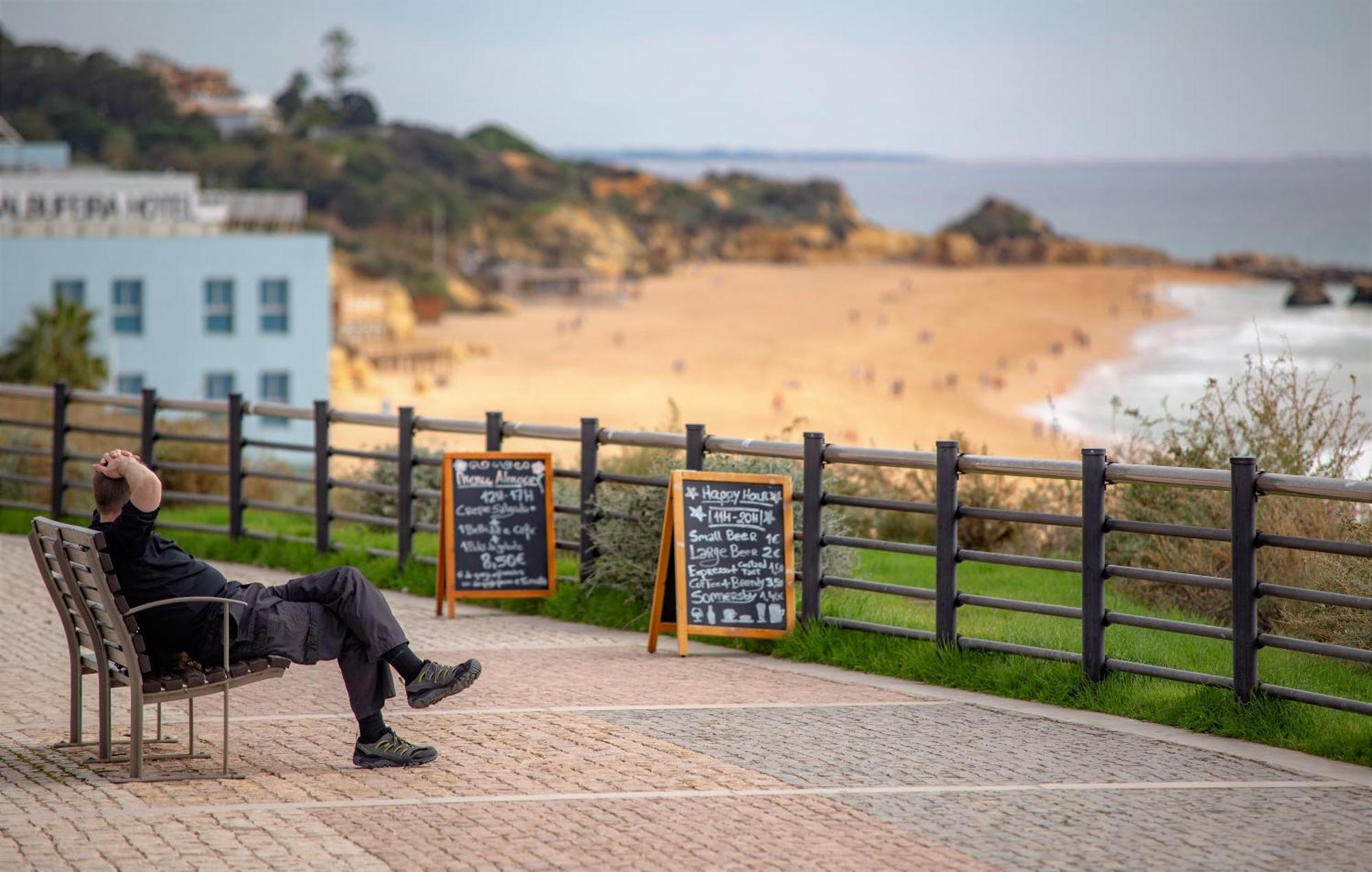★ Sea View ★ 1 Minute To Oldtown And ★ *