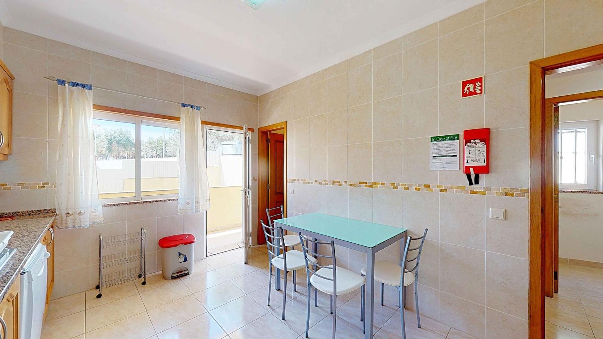 Vivenda V3 Encantadora Em * Albufeira