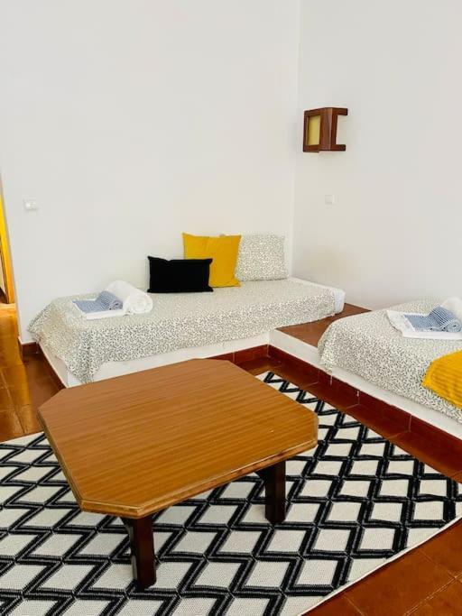 Apartment T1, Da Oura *