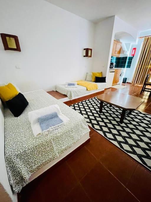T1, Da Oura Apartment *
