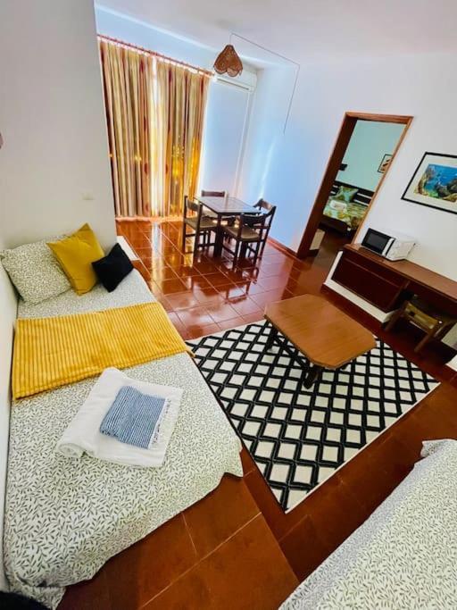 T1, Da Oura Apartment