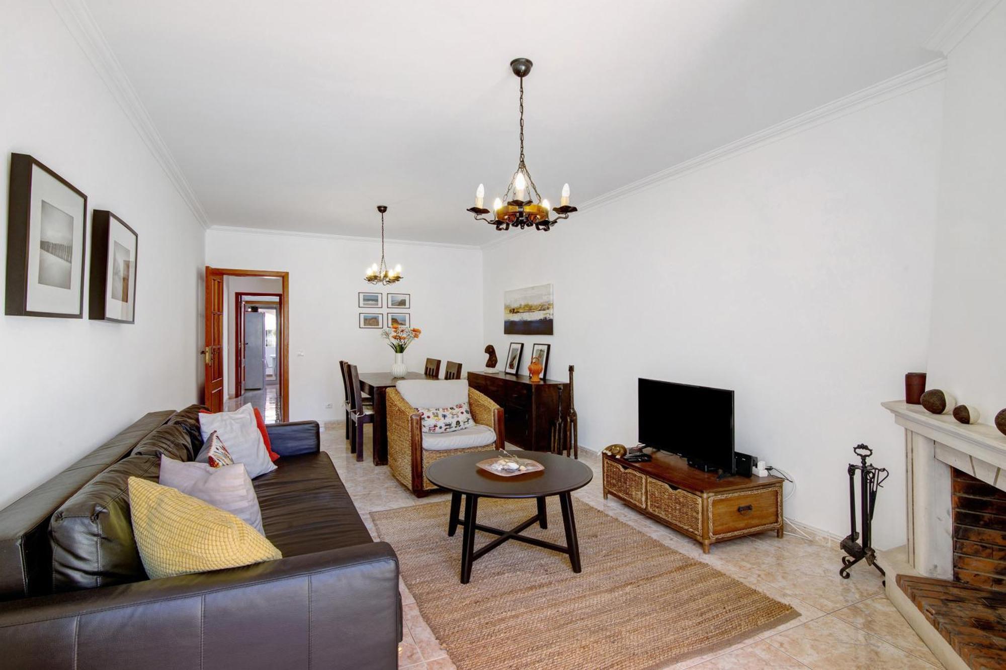 V2 A 400 M Da Da Falesia Holiday home