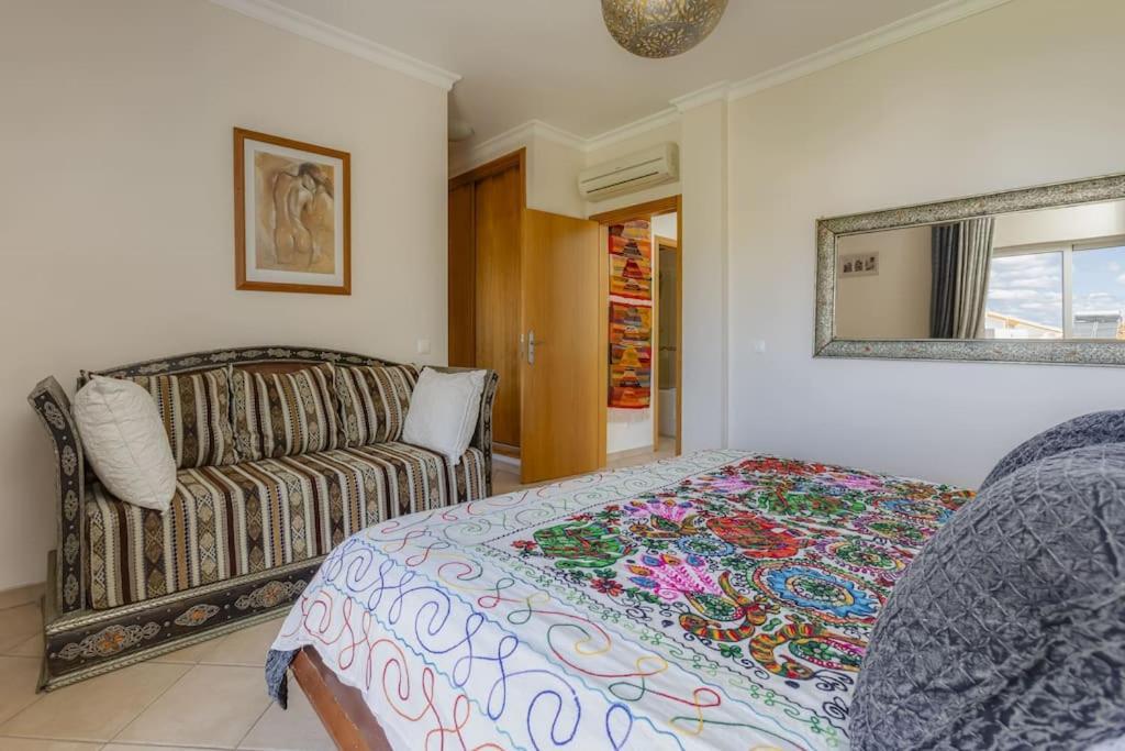 Riad Latifa - Authentic Riad With Jacuzzi In * Albufeira