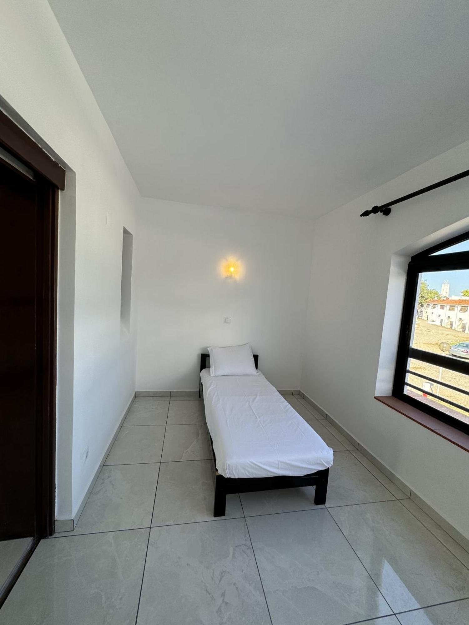 Magna Oura Hotel 3*