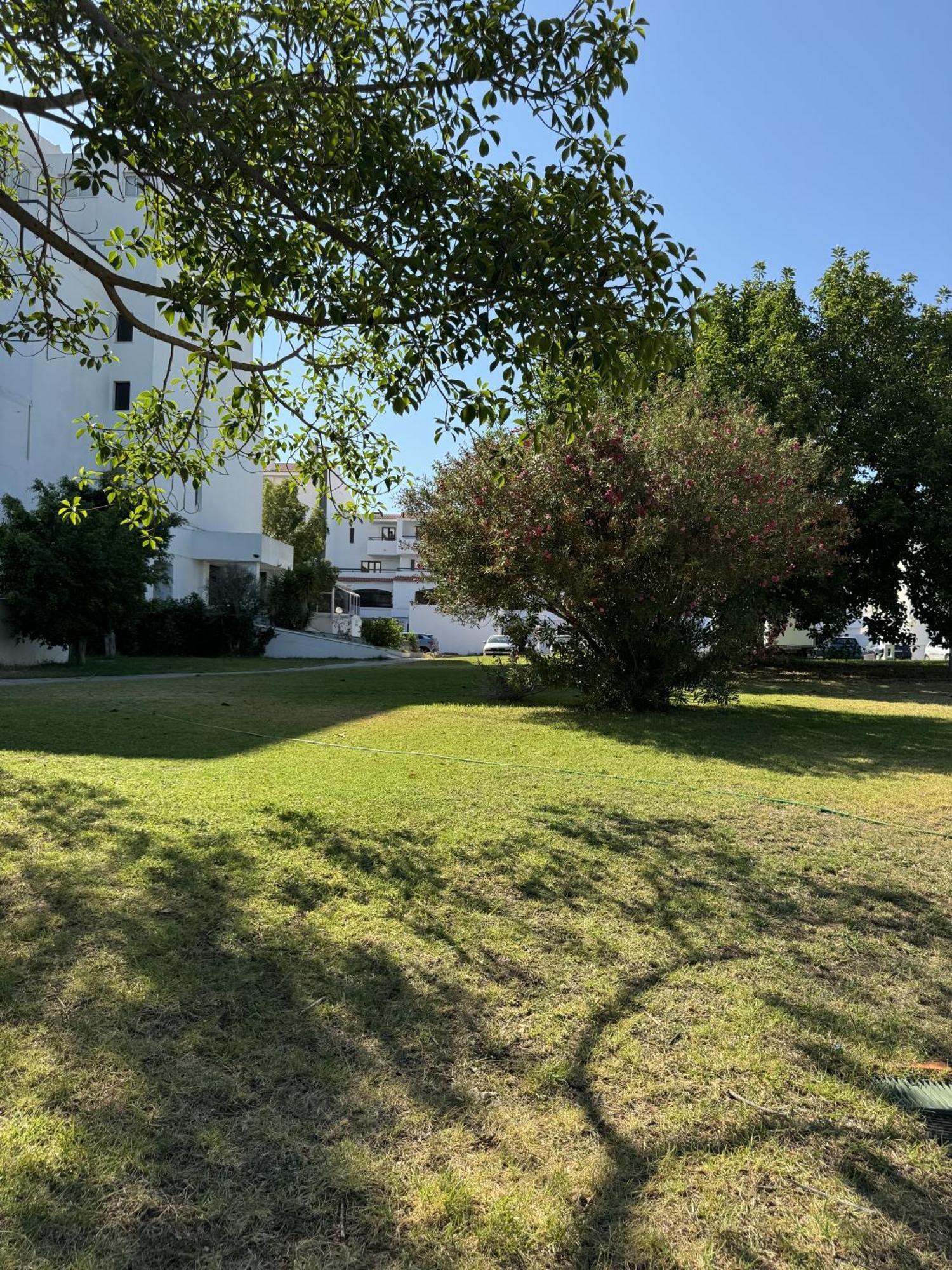 Magna Oura Hotel 3*