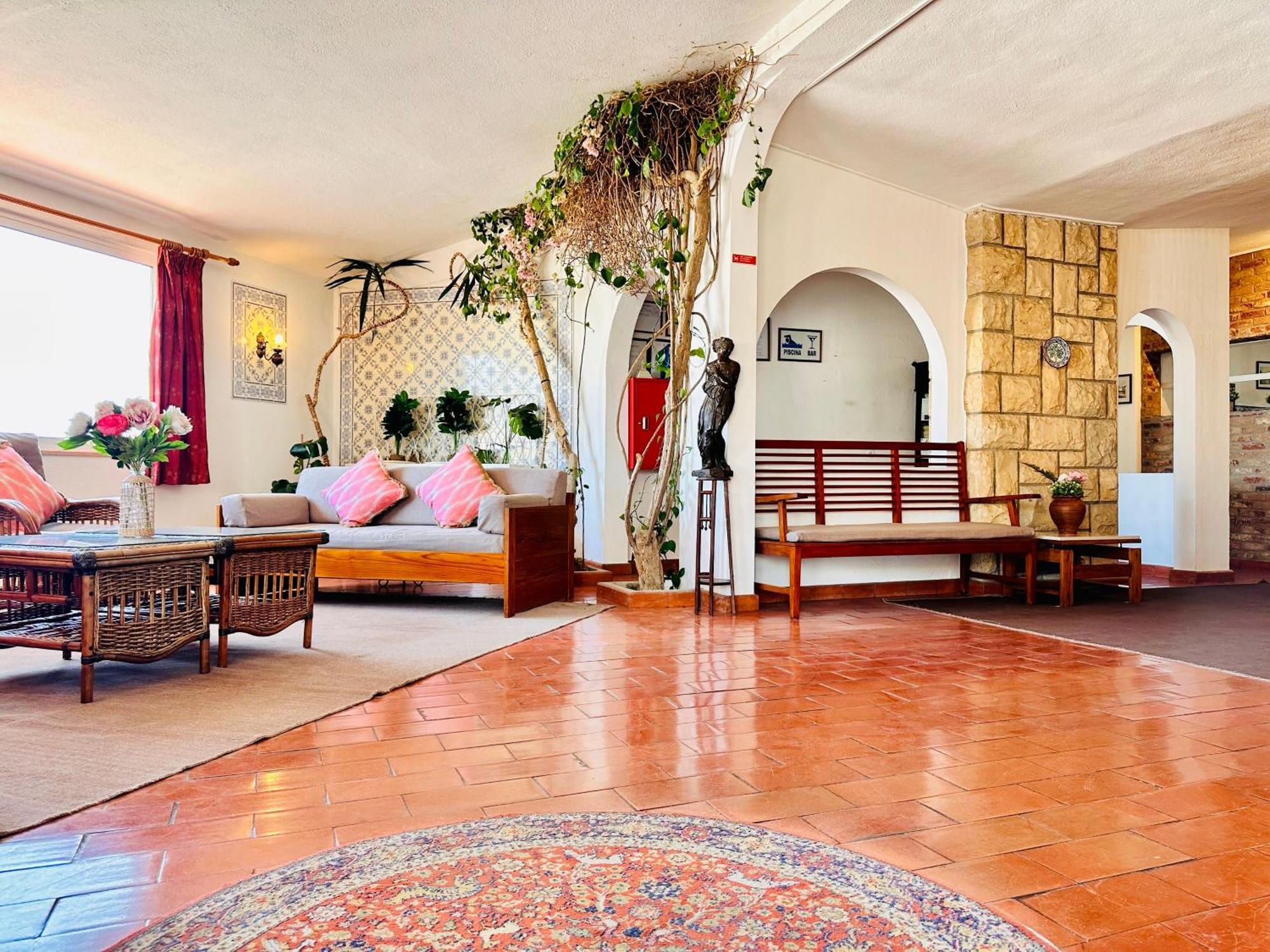 Guest house Bela *