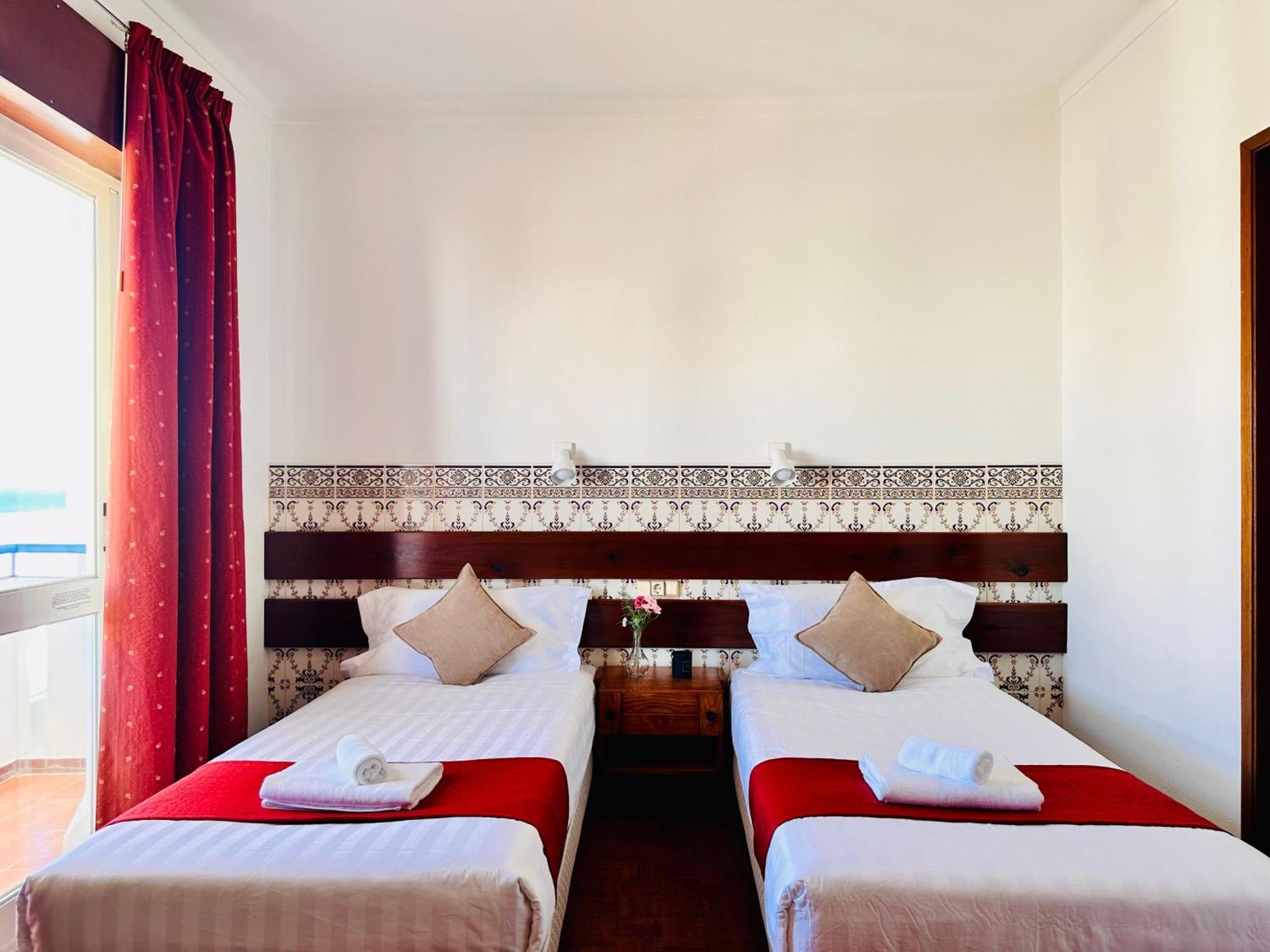 Guest house Bela *