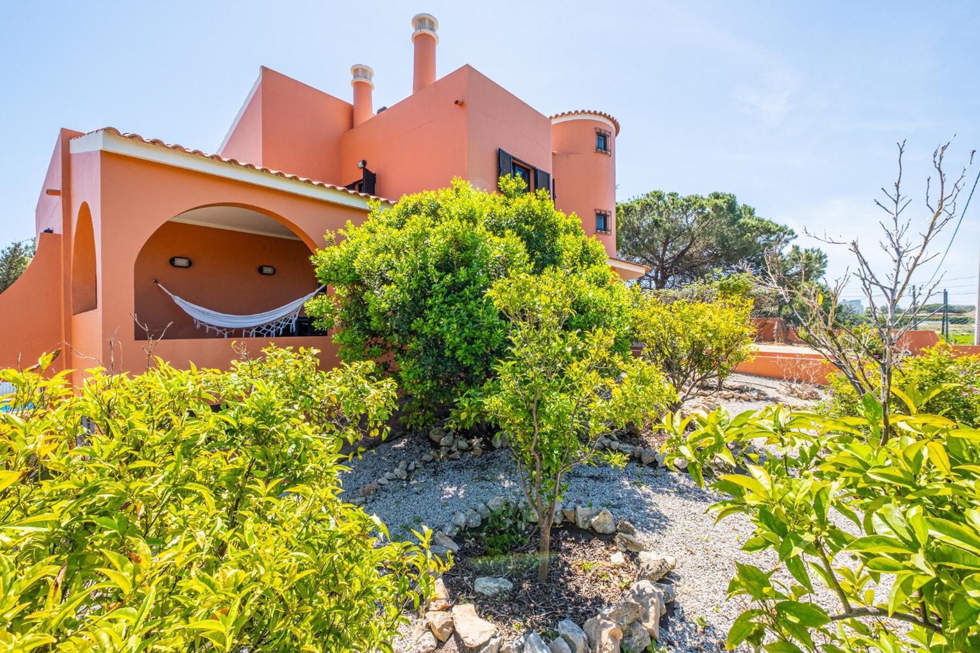 Villa Orange Tree House