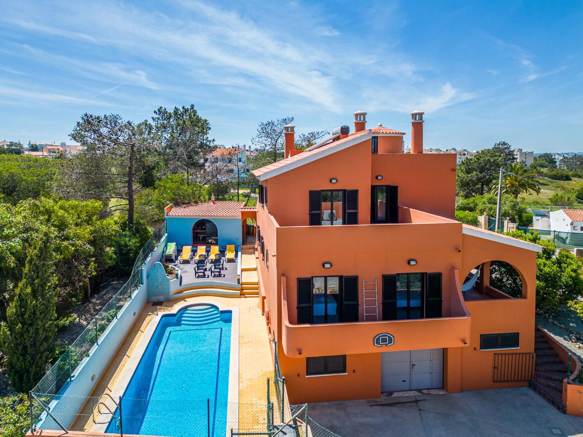 Villa Orange Tree House *