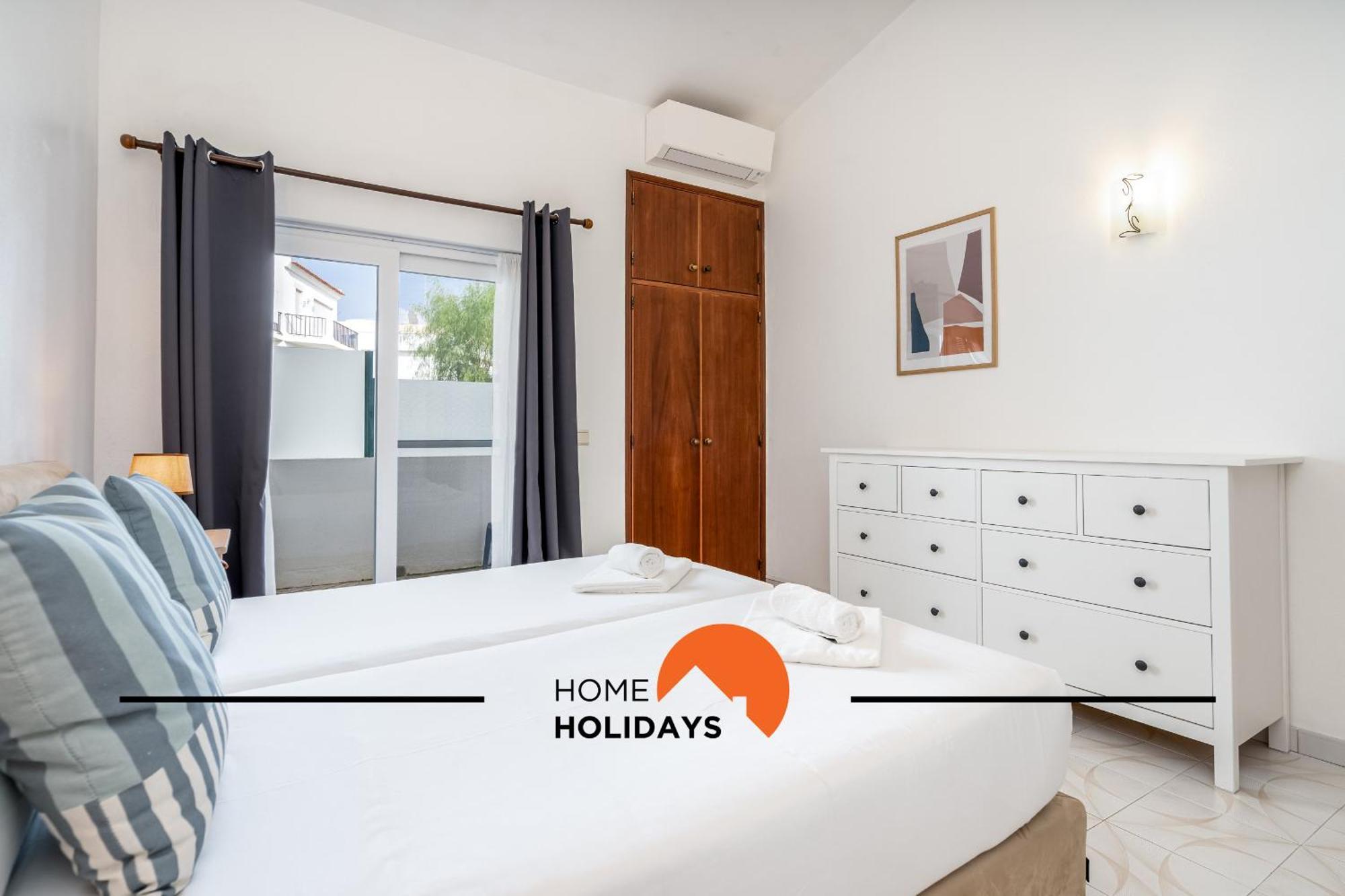 #245 Quinta Do Julo By Holidays Villa Albufeira