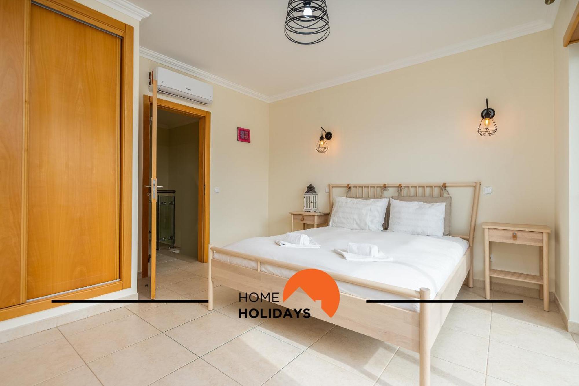 #246 Branca 23 By Holidays Villa