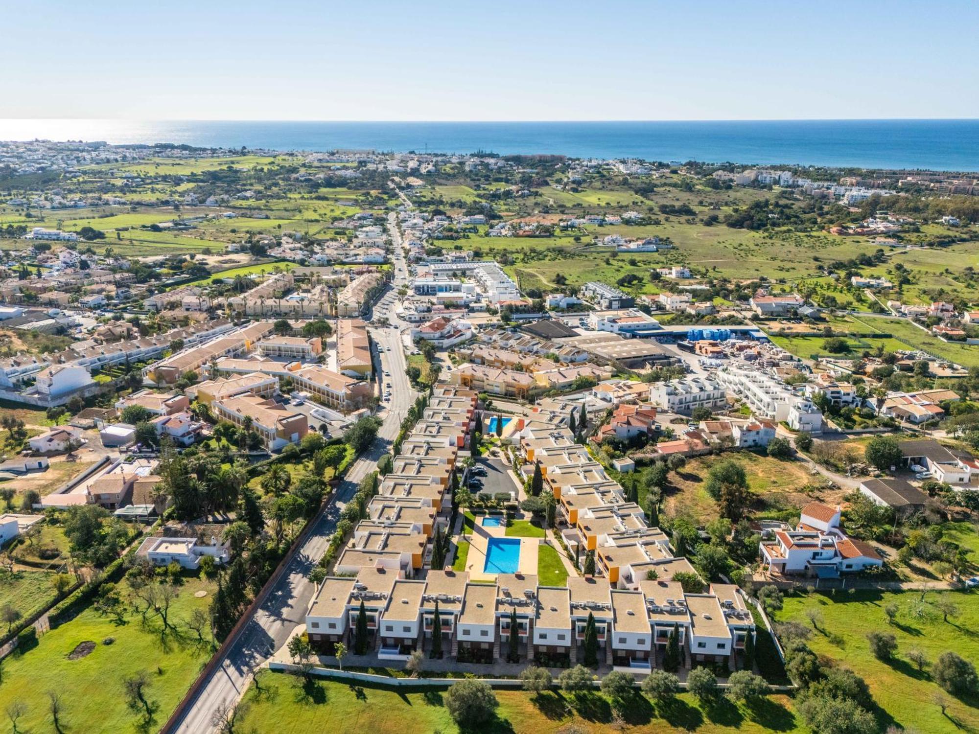 Belo Horizonte By Portucasa * Albufeira