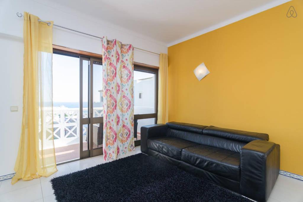 404 - Oura - 2 Bedroom - Sea View Apartment