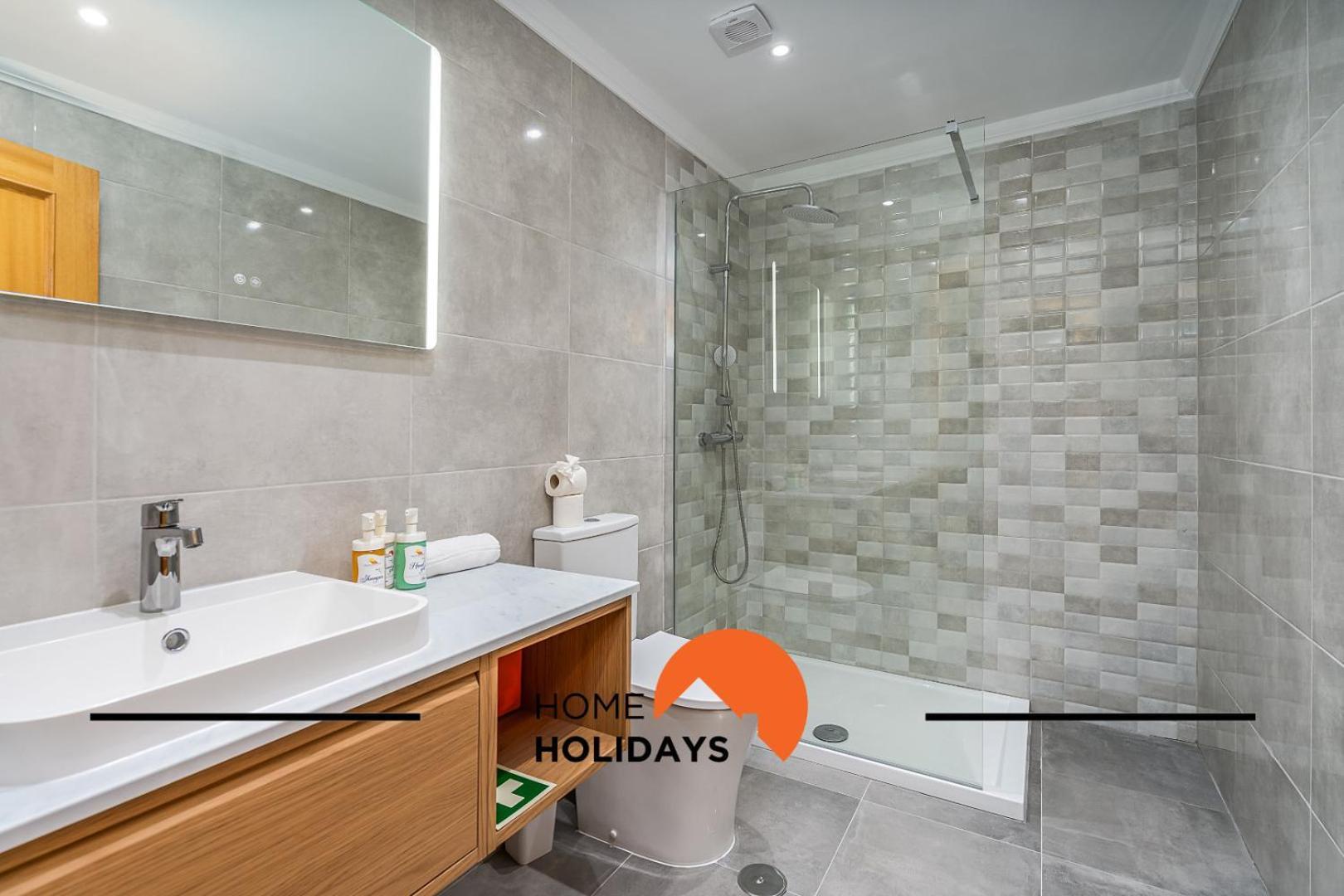 #001 Verissimo Flat By Holidays Albufeira