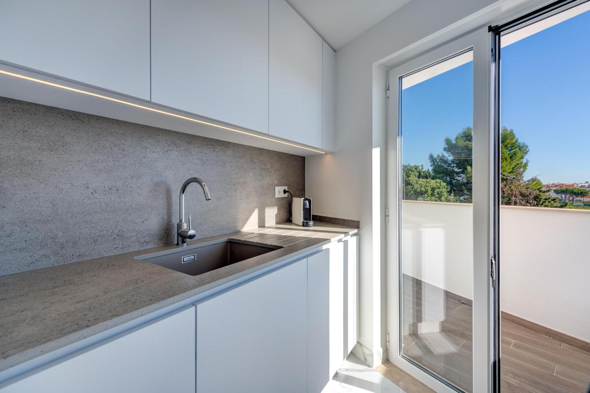 Ocean Drive - Oura - Jacuzzi - By Bedzy Apartment *