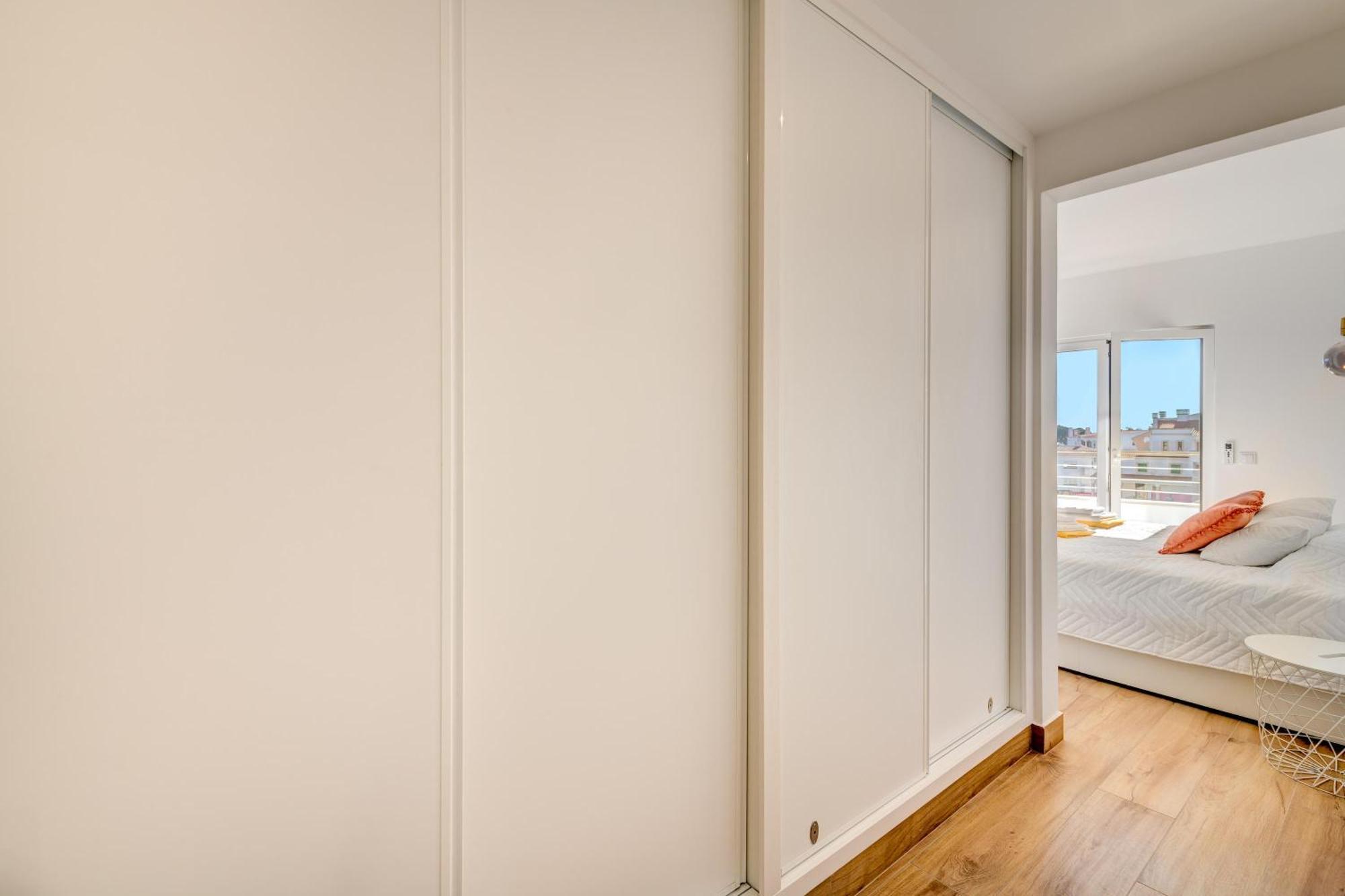 Apartment Ocean Drive - Oura - Jacuzzi - By Bedzy *