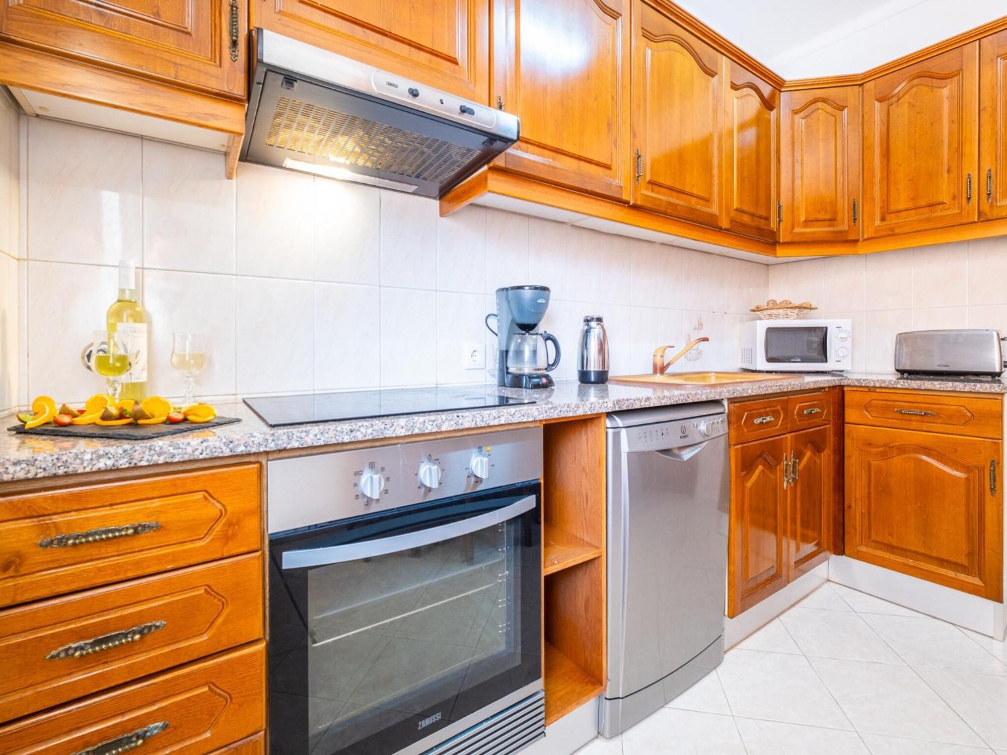 Charming W Private Pool, Wi-fi, A C, Bbq Villa Albufeira
