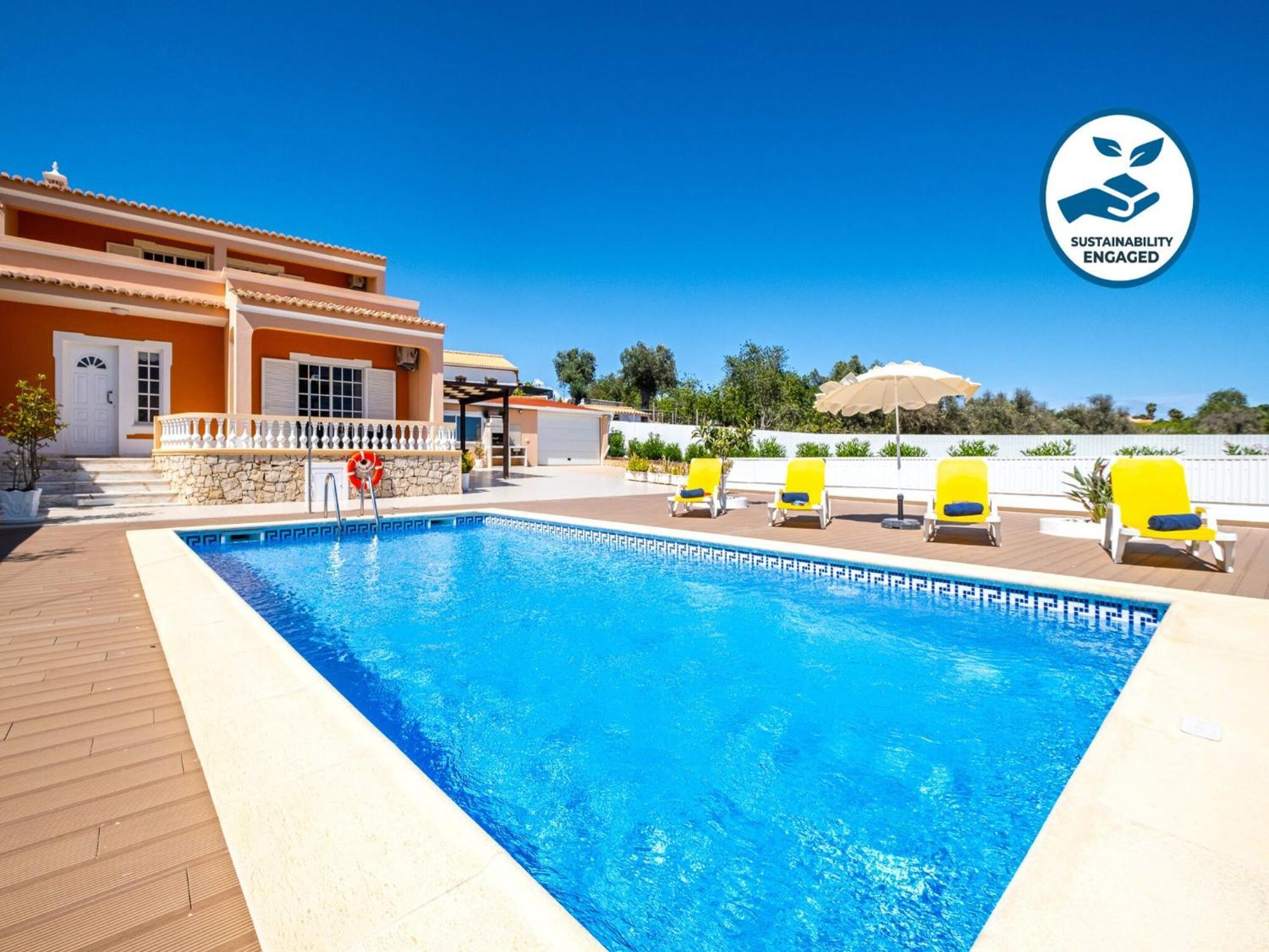 Charming W Private Pool, Wi-fi, A C, Bbq *